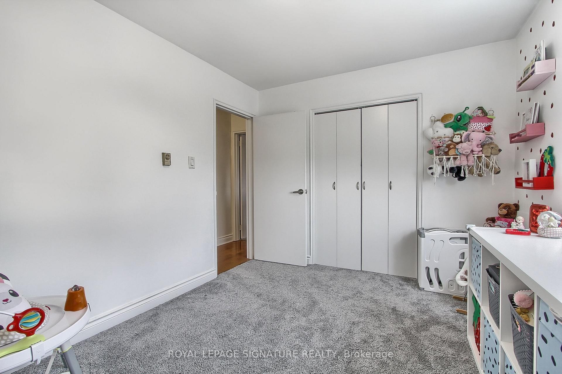 









136


Scanlon

Avenue, 12,
Bradford West Gwillimbury,




ON
L3Z 1G6

