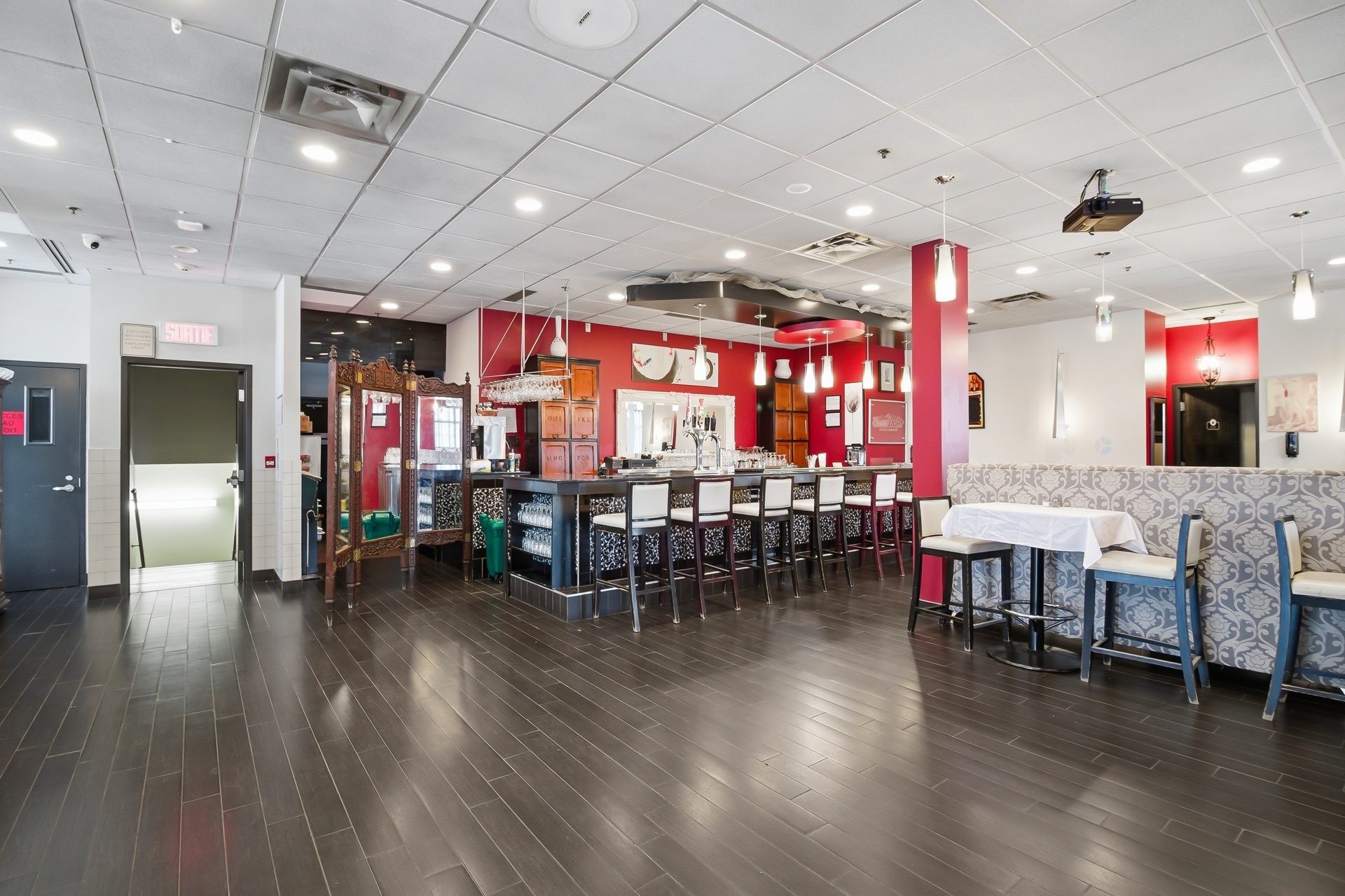 









815


Rue Jacques-Cartier

,
Gatineau (Gatineau),




QC
J8T0H2

