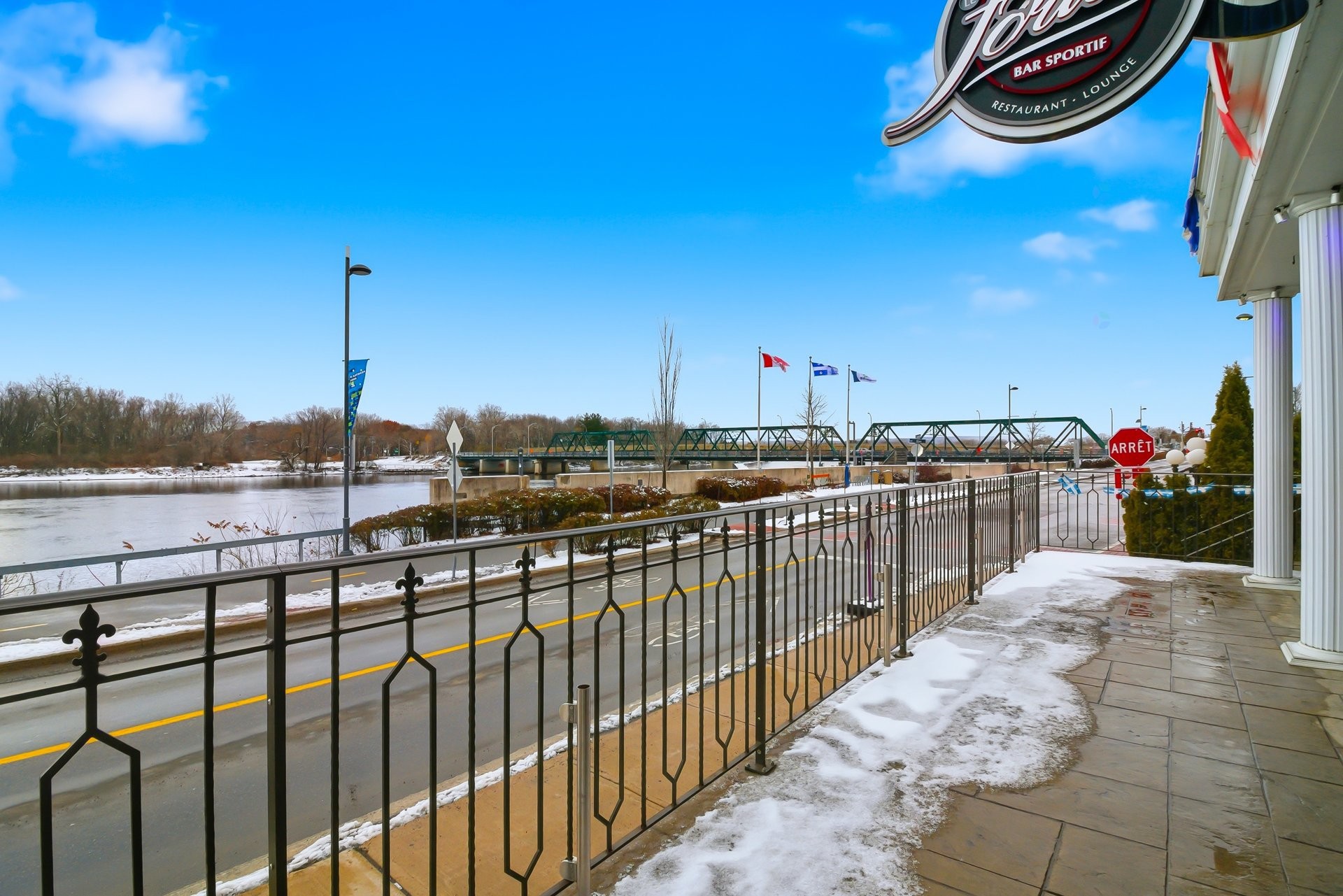 









815


Rue Jacques-Cartier

,
Gatineau (Gatineau),




QC
J8T0H2

