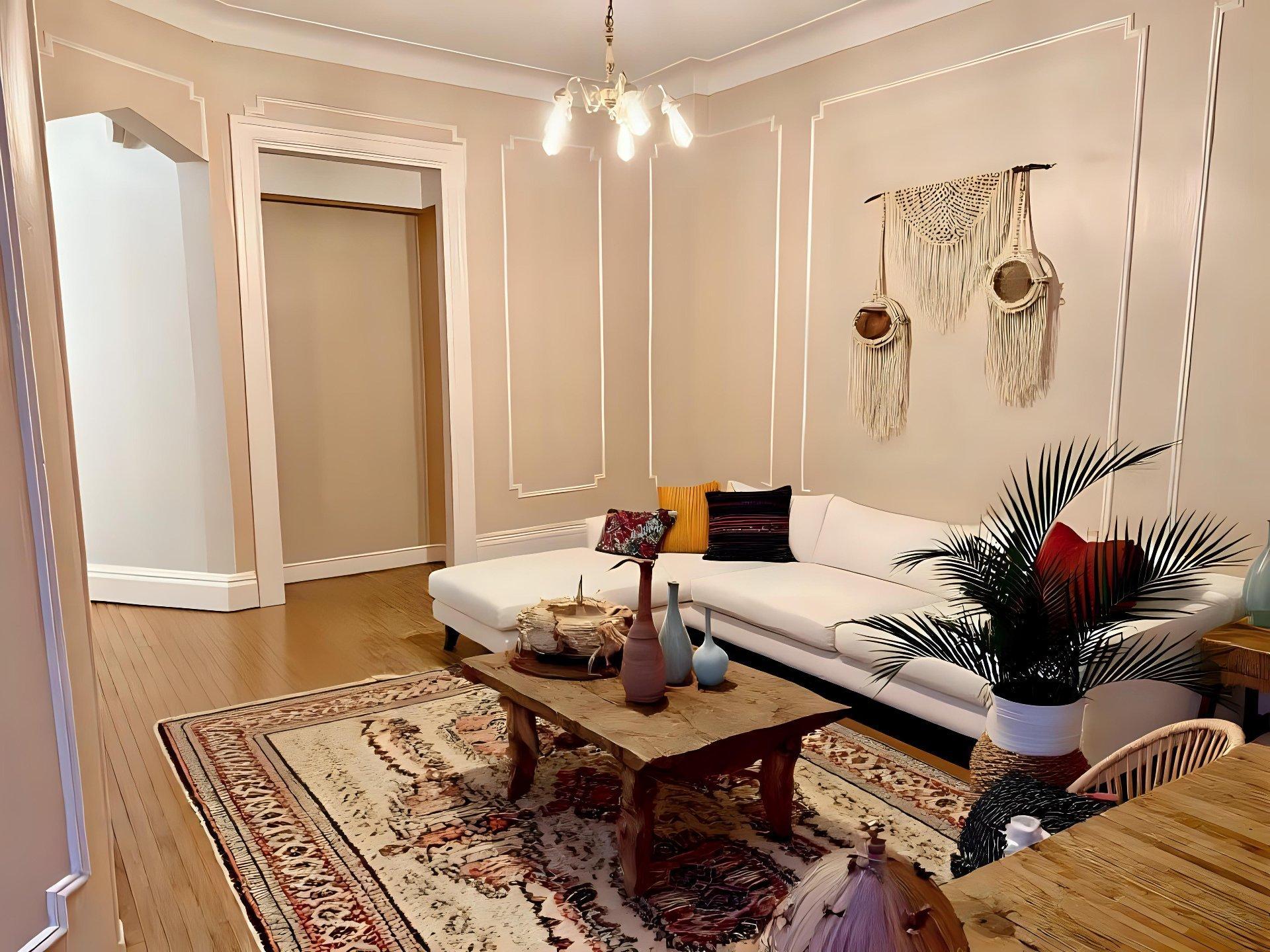 









3703


Rue St-Dominique

,
Montréal (Le Plateau-Mont-Royal),




QC
H2X2X8

