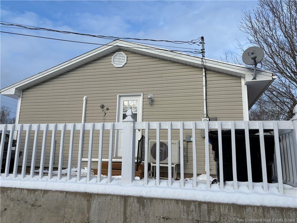 









2166


Carron

DR,
Bathurst,




NB
E2A 6A1

