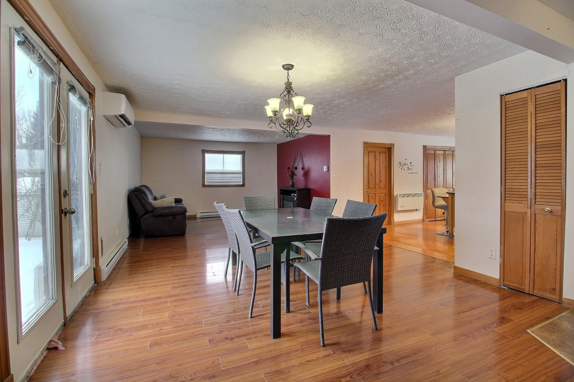 









5285


Rue Mills

,
Sherbrooke (Brompton/Rock Forest/Saint-Élie/Deauville),




QC
J1N3B6

