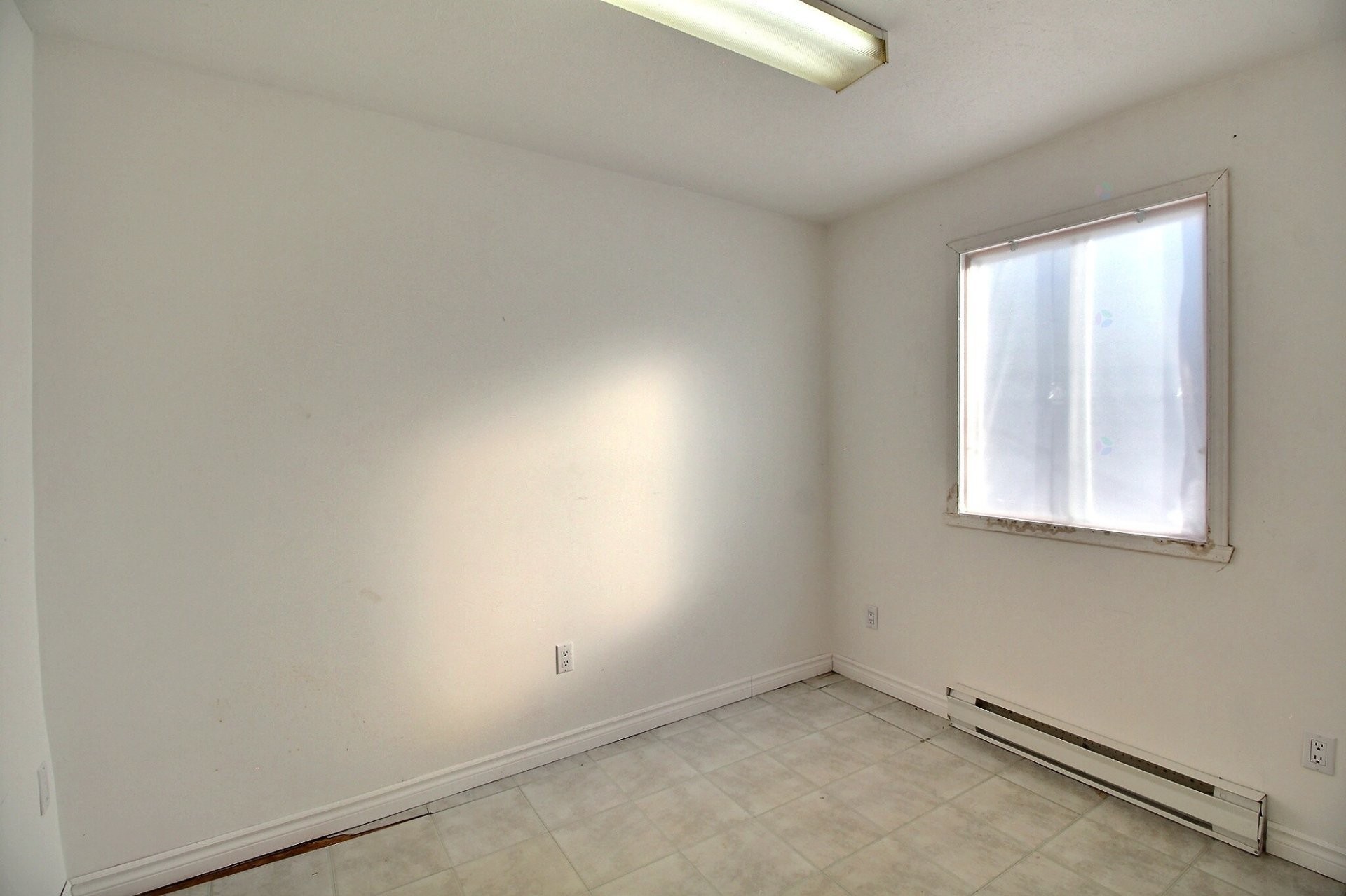 









5285


Rue Mills

,
Sherbrooke (Brompton/Rock Forest/Saint-Élie/Deauville),




QC
J1N3B6

