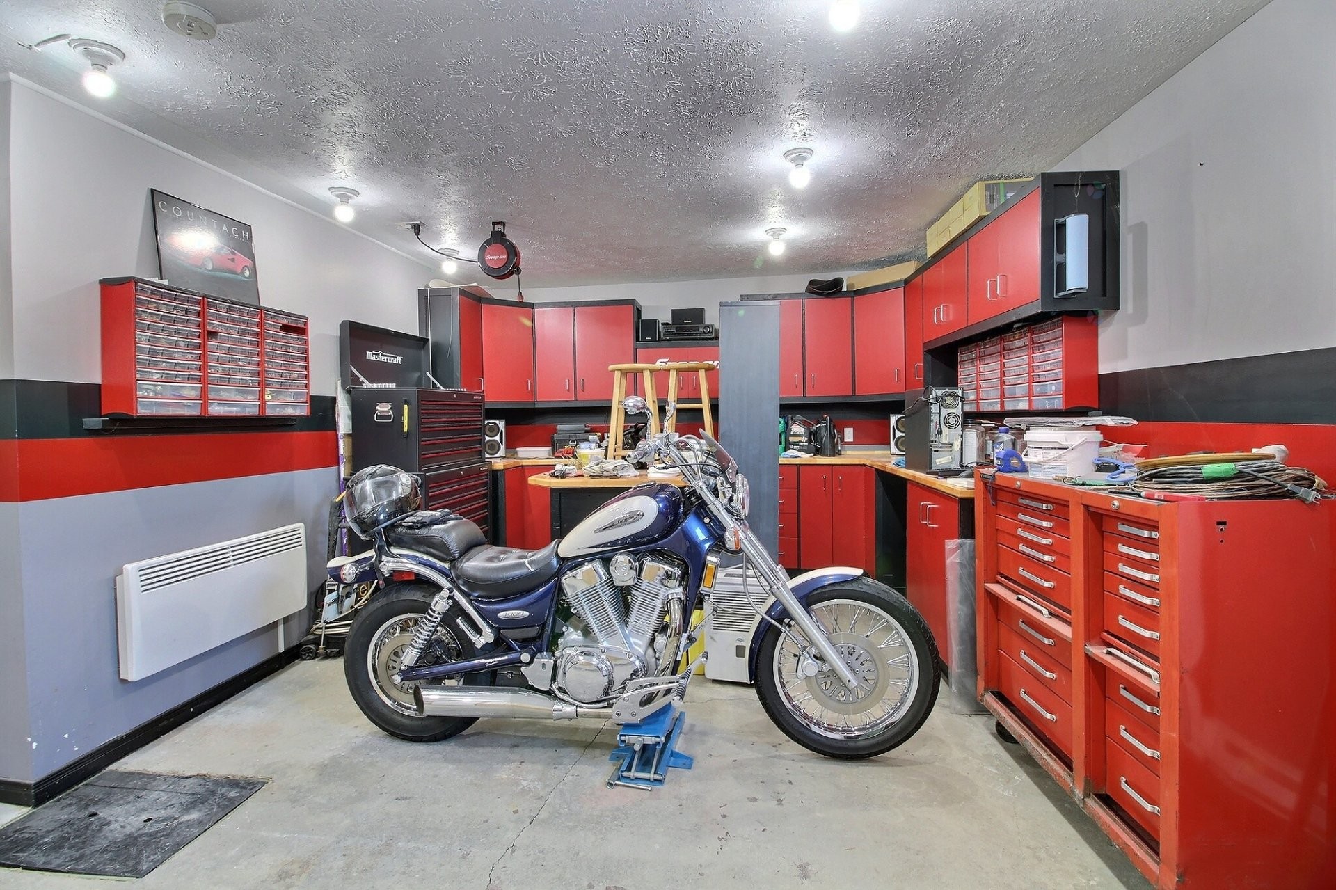 









5285


Rue Mills

,
Sherbrooke (Brompton/Rock Forest/Saint-Élie/Deauville),




QC
J1N3B6

