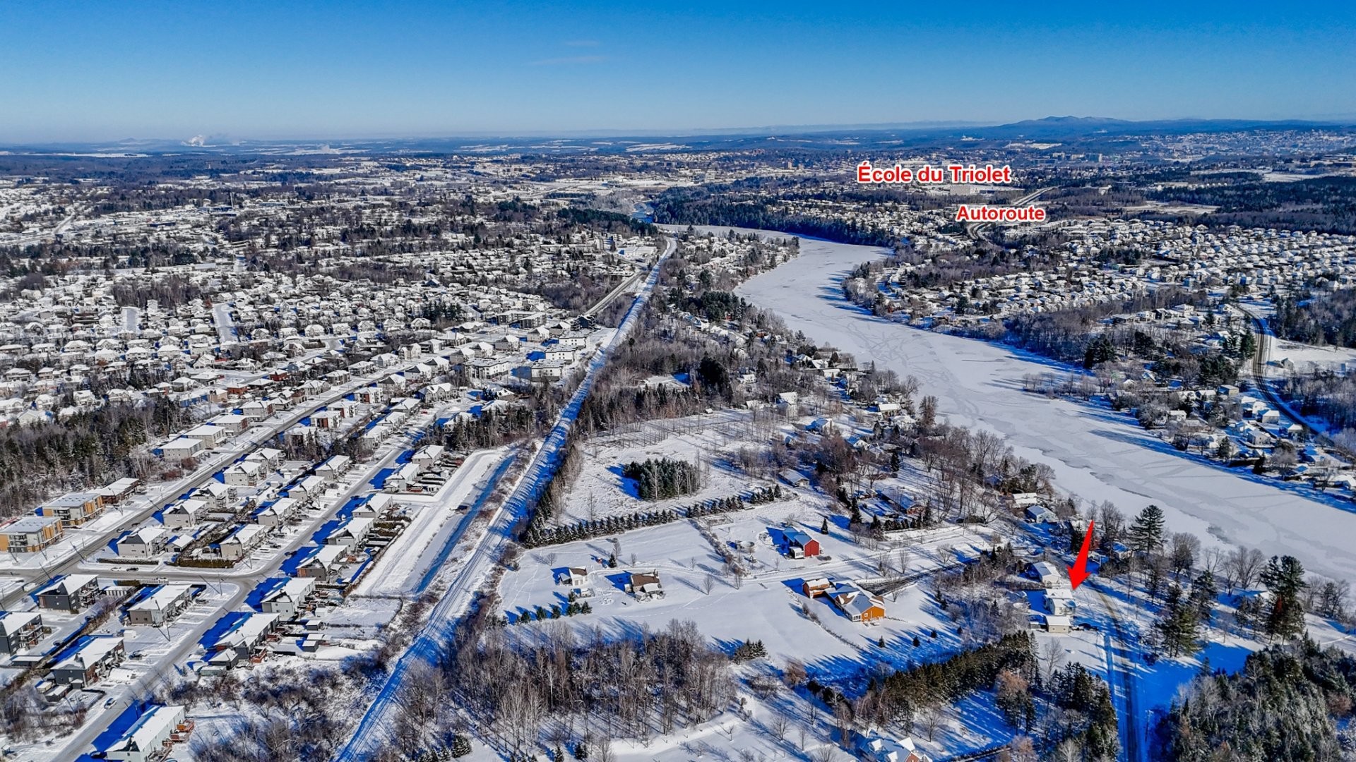 









5285


Rue Mills

,
Sherbrooke (Brompton/Rock Forest/Saint-Élie/Deauville),




QC
J1N3B6

