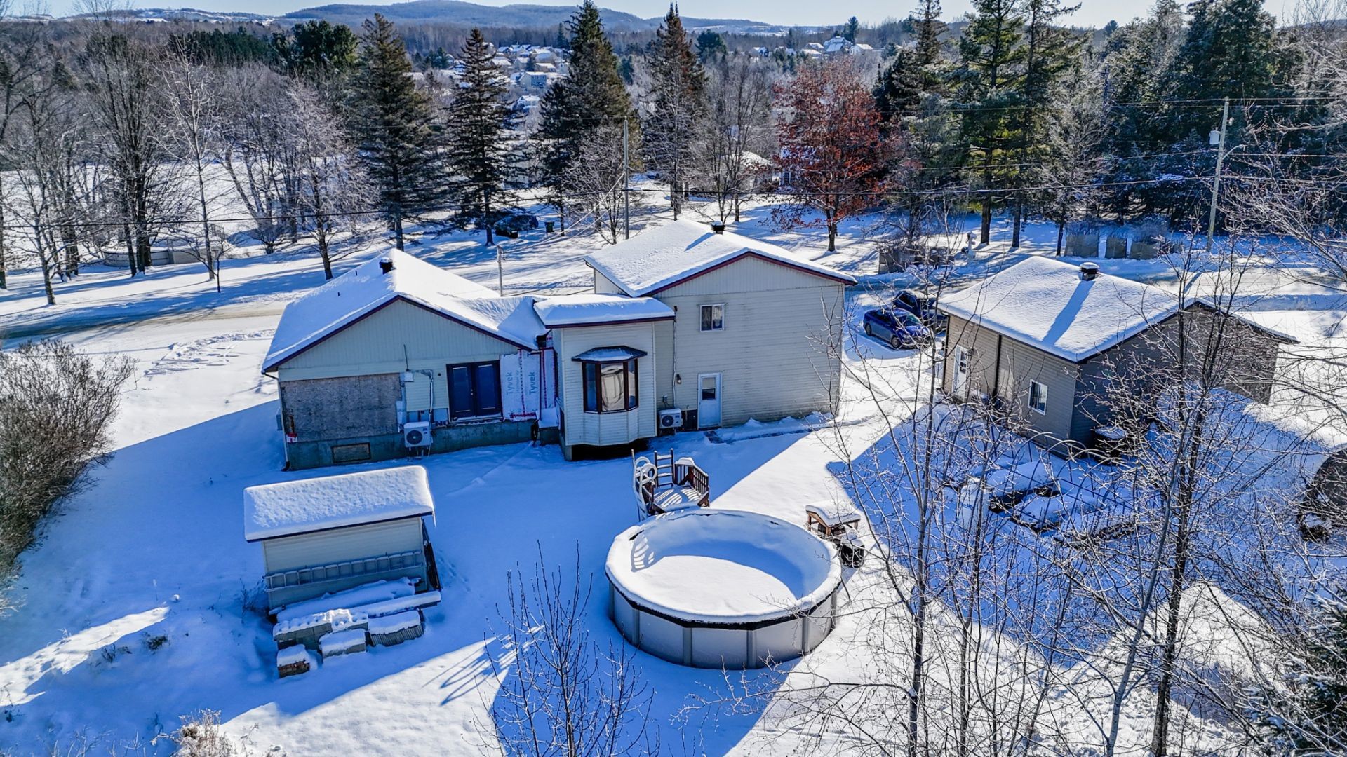 









5285


Rue Mills

,
Sherbrooke (Brompton/Rock Forest/Saint-Élie/Deauville),




QC
J1N3B6

