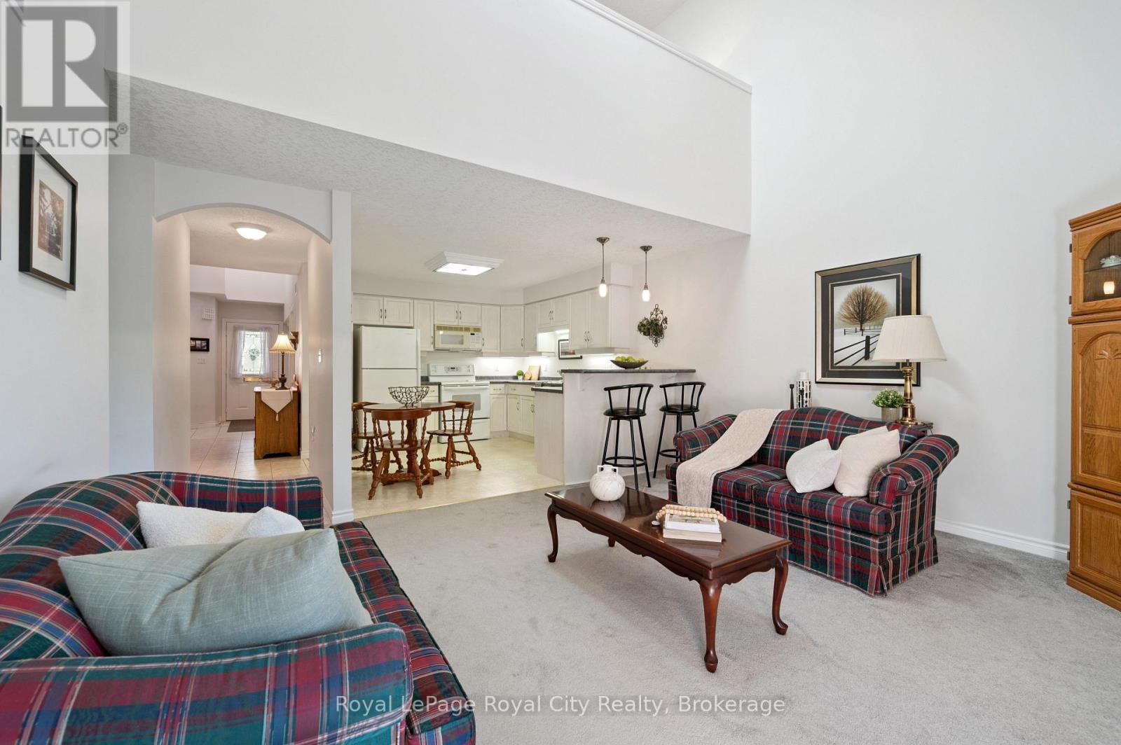 












17 TERRAVIEW CRESCENT

,
Guelph (Kortright West),




Ontario
N1G5A7

