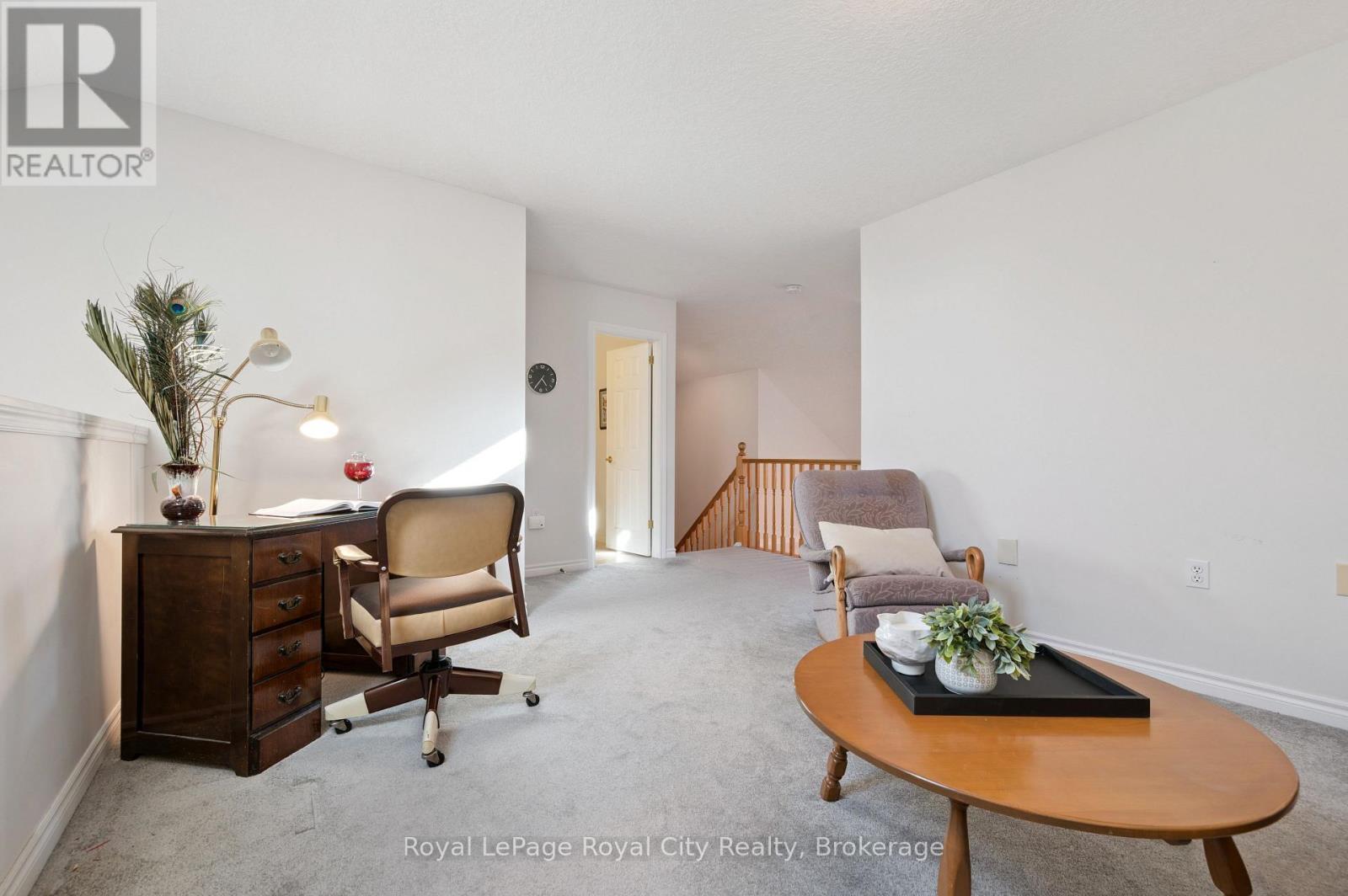 












17 TERRAVIEW CRESCENT

,
Guelph (Kortright West),




Ontario
N1G5A7

