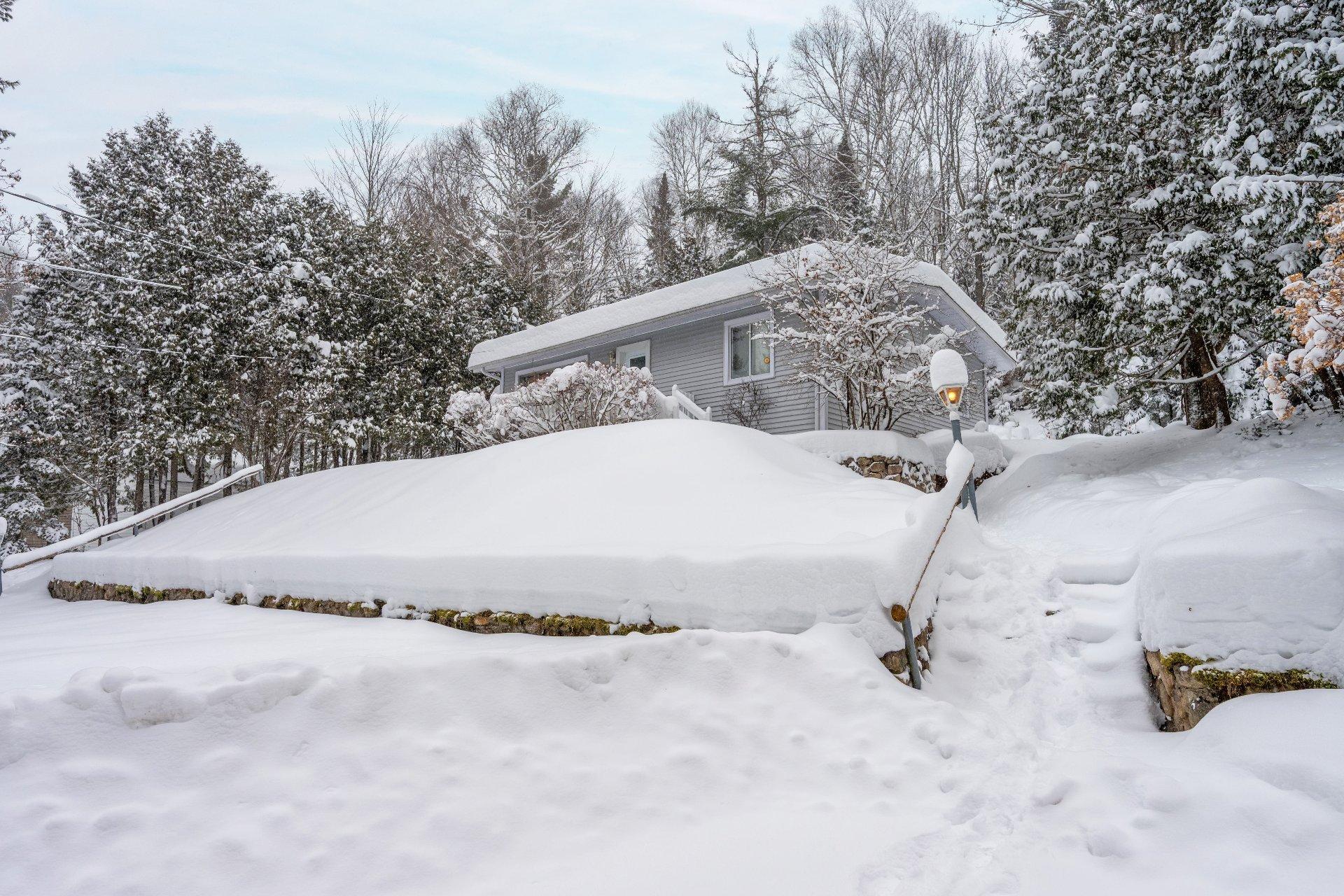 









202


Ch. Brunette

,
Lac-Supérieur,




QC
J0T1P0

