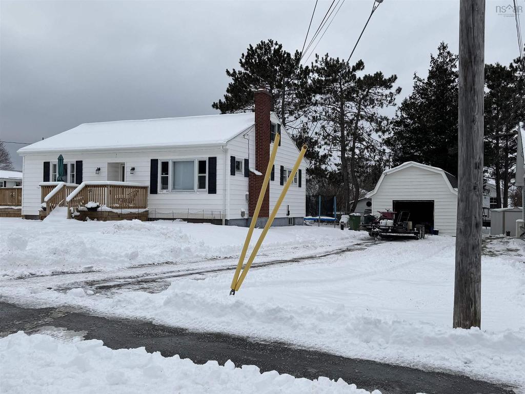 












70 Armstrong Avenue

,
Bible Hill,




NS
B2N 4N2


