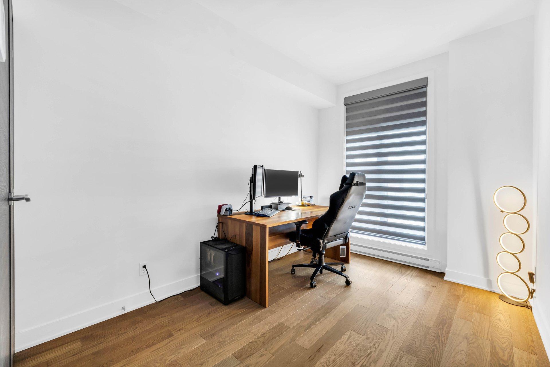 









1400


Rue Ottawa

, 827A,
Montréal (Le Sud-Ouest),




QC
H3C0Y9

