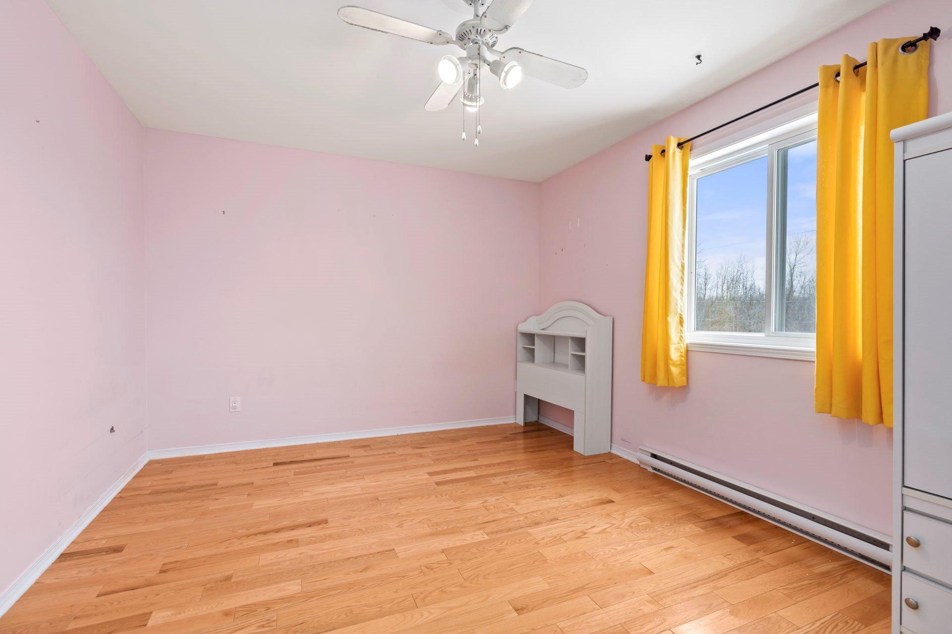 









19


Rue du Frère-André-Daoust

,
Rigaud,




QC
J0P1P0

