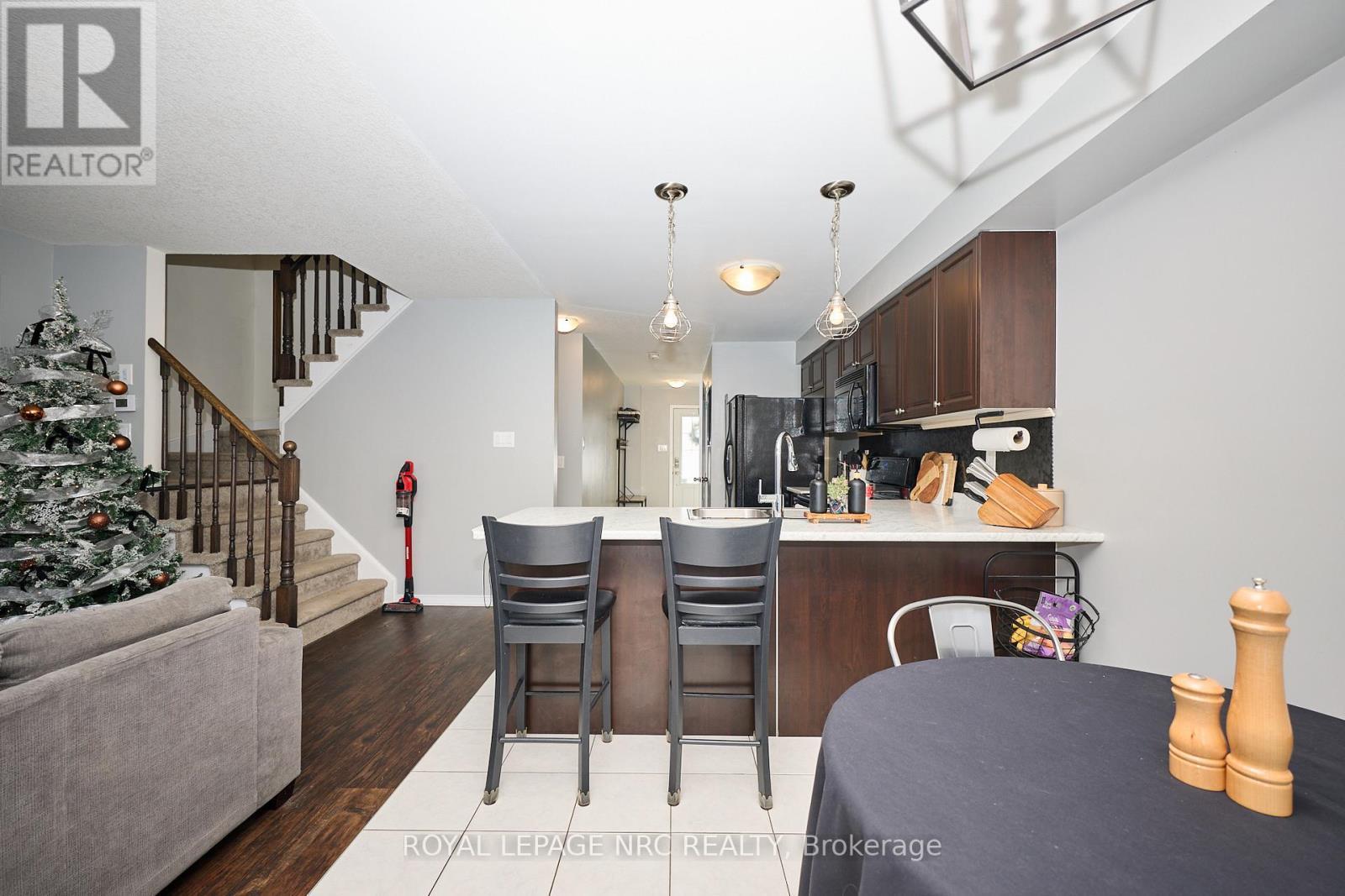 












7759 WHITE PINE CRESCENT

,
Niagara Falls (Brown),




Ontario
L2H0P1

