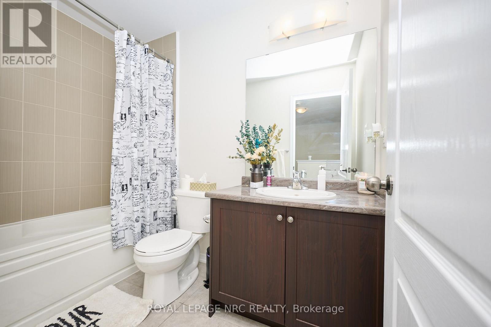 












7759 WHITE PINE CRESCENT

,
Niagara Falls (Brown),




Ontario
L2H0P1

