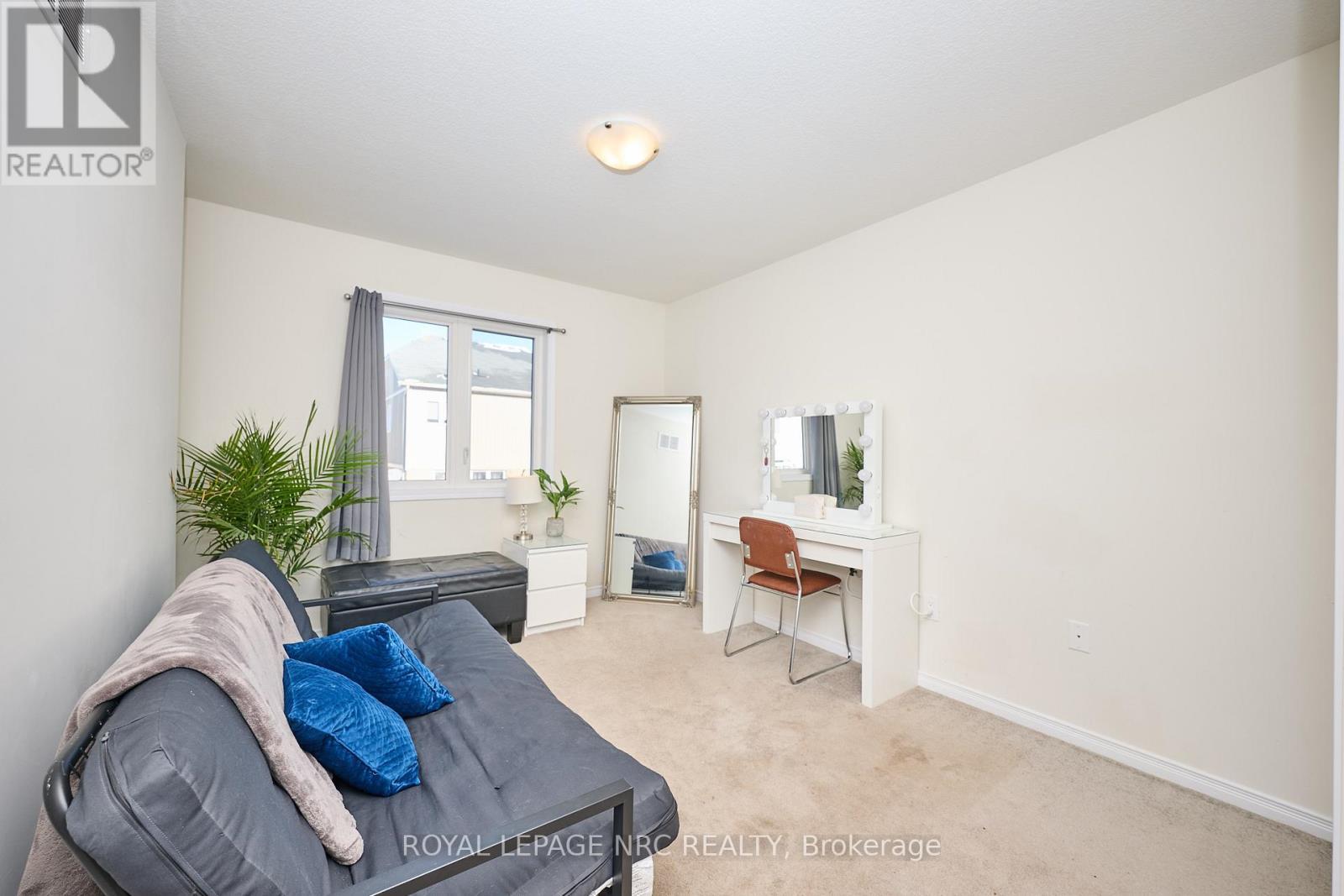 












7759 WHITE PINE CRESCENT

,
Niagara Falls (Brown),




Ontario
L2H0P1

