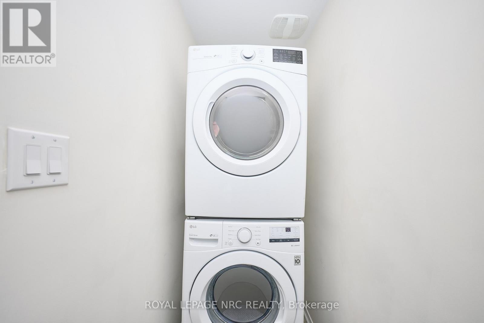 












7759 WHITE PINE CRESCENT

,
Niagara Falls (Brown),




Ontario
L2H0P1

