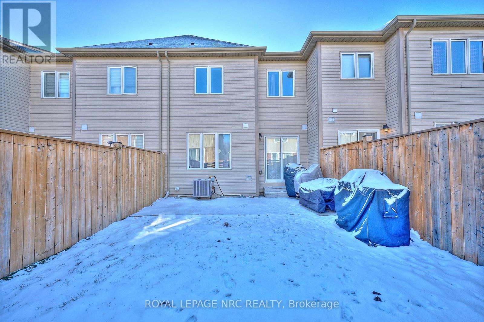 












7759 WHITE PINE CRESCENT

,
Niagara Falls (Brown),




Ontario
L2H0P1

