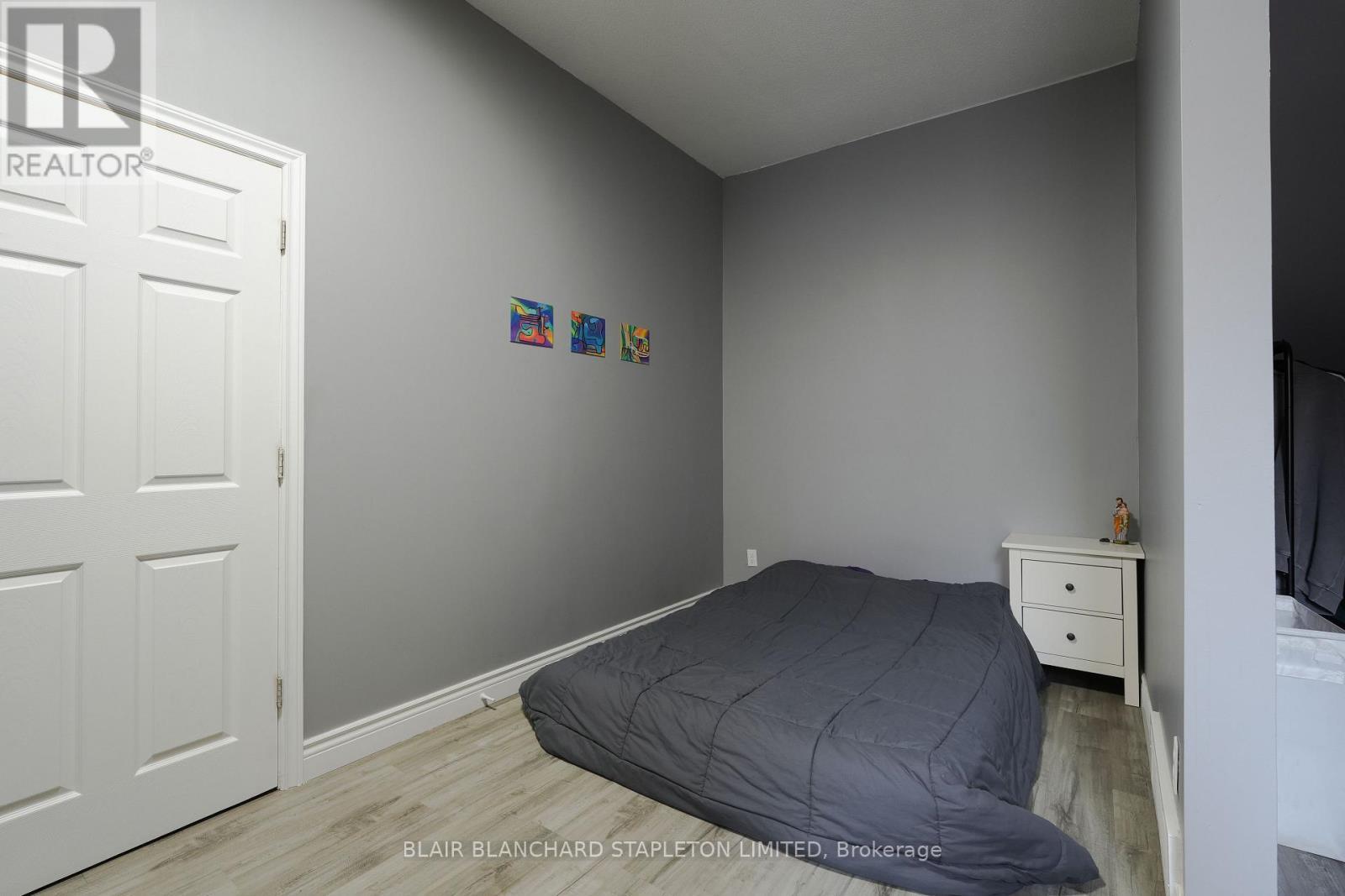 












267-277 KING WILLIAM STREET

,
Hamilton,




Ontario
L8L1N9

