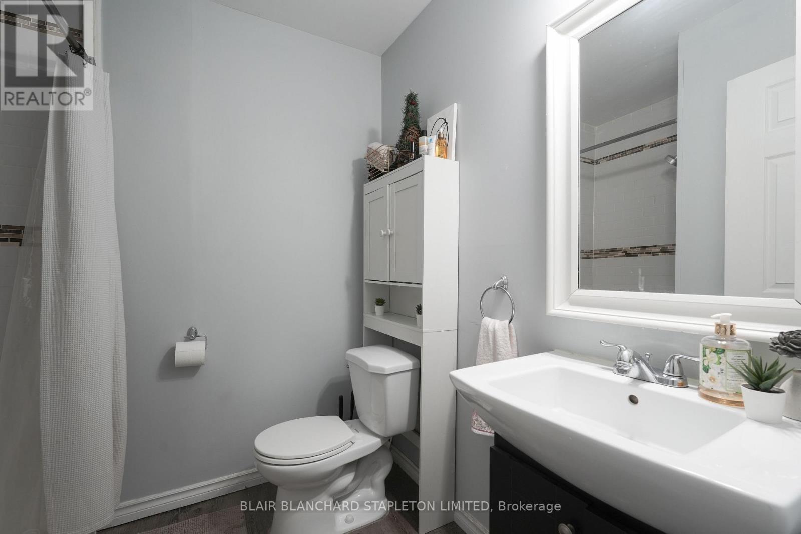 












267-277 KING WILLIAM STREET

,
Hamilton,




Ontario
L8L1N9

