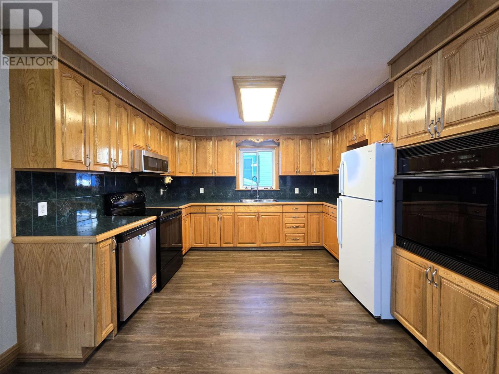 












138 Lakeside AVE

,
Blind River,




Ontario
P0R1B0

