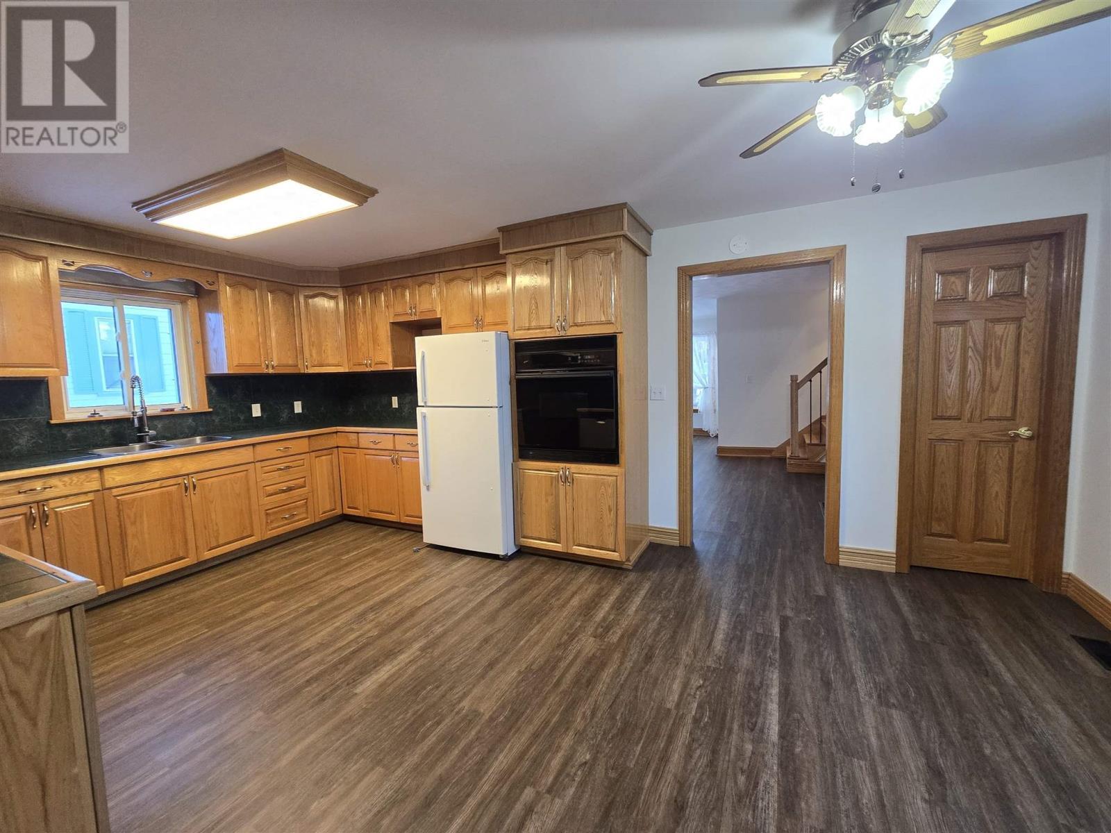 












138 Lakeside AVE

,
Blind River,




Ontario
P0R1B0

