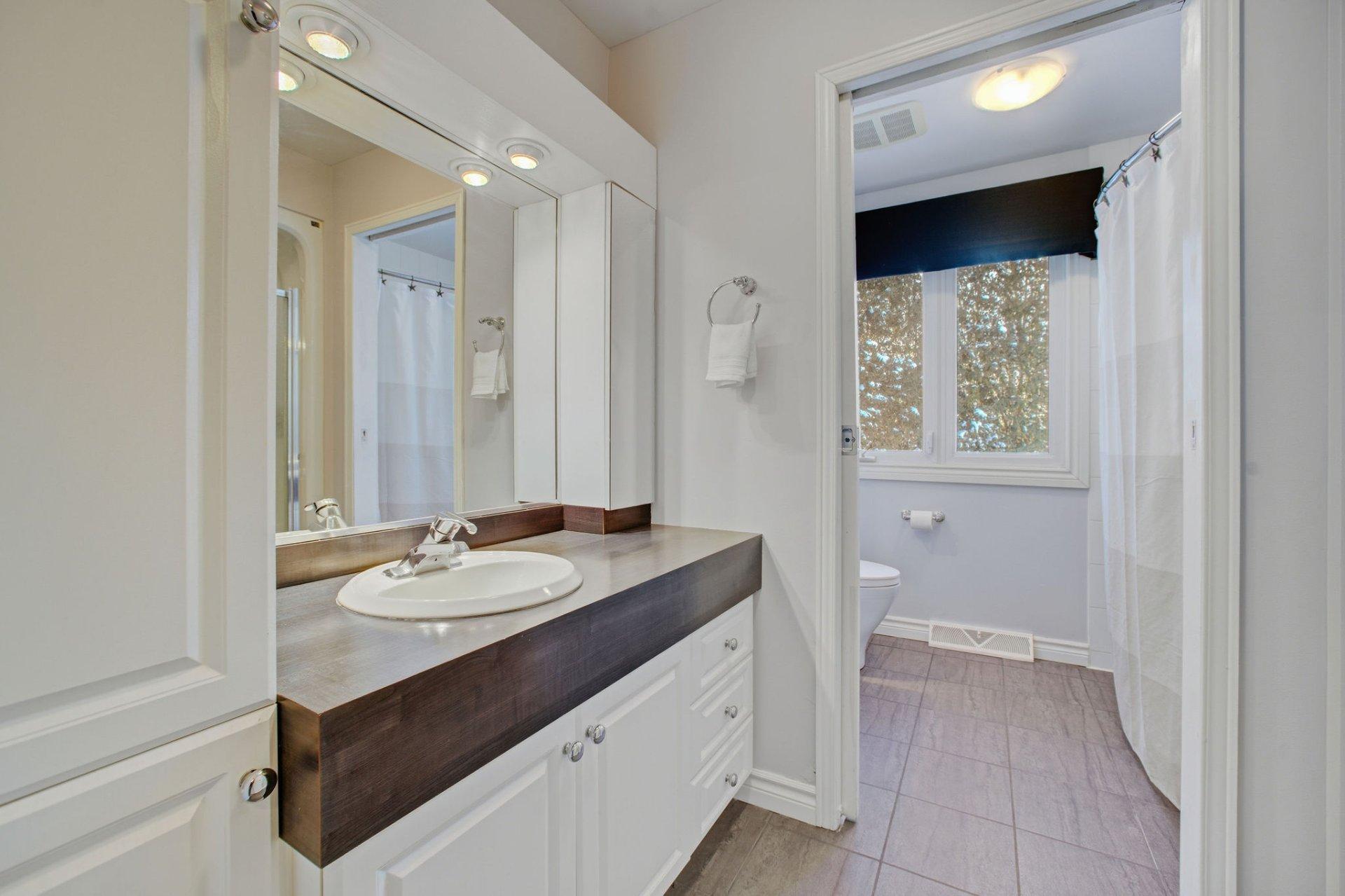 









16


Rue de Biscaye

,
Gatineau (Aylmer),




QC
J9J1C4

