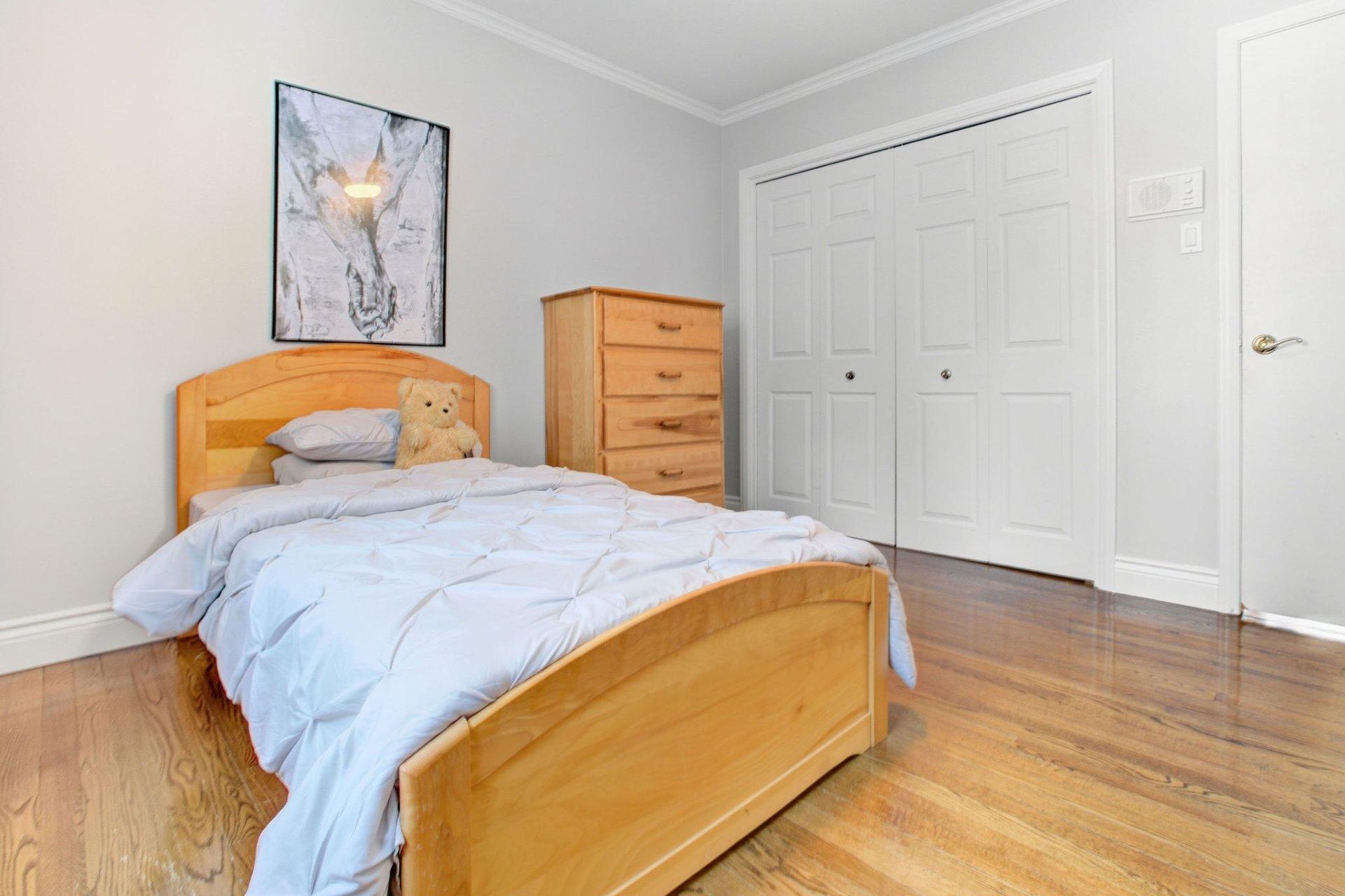 









16


Rue de Biscaye

,
Gatineau (Aylmer),




QC
J9J1C4

