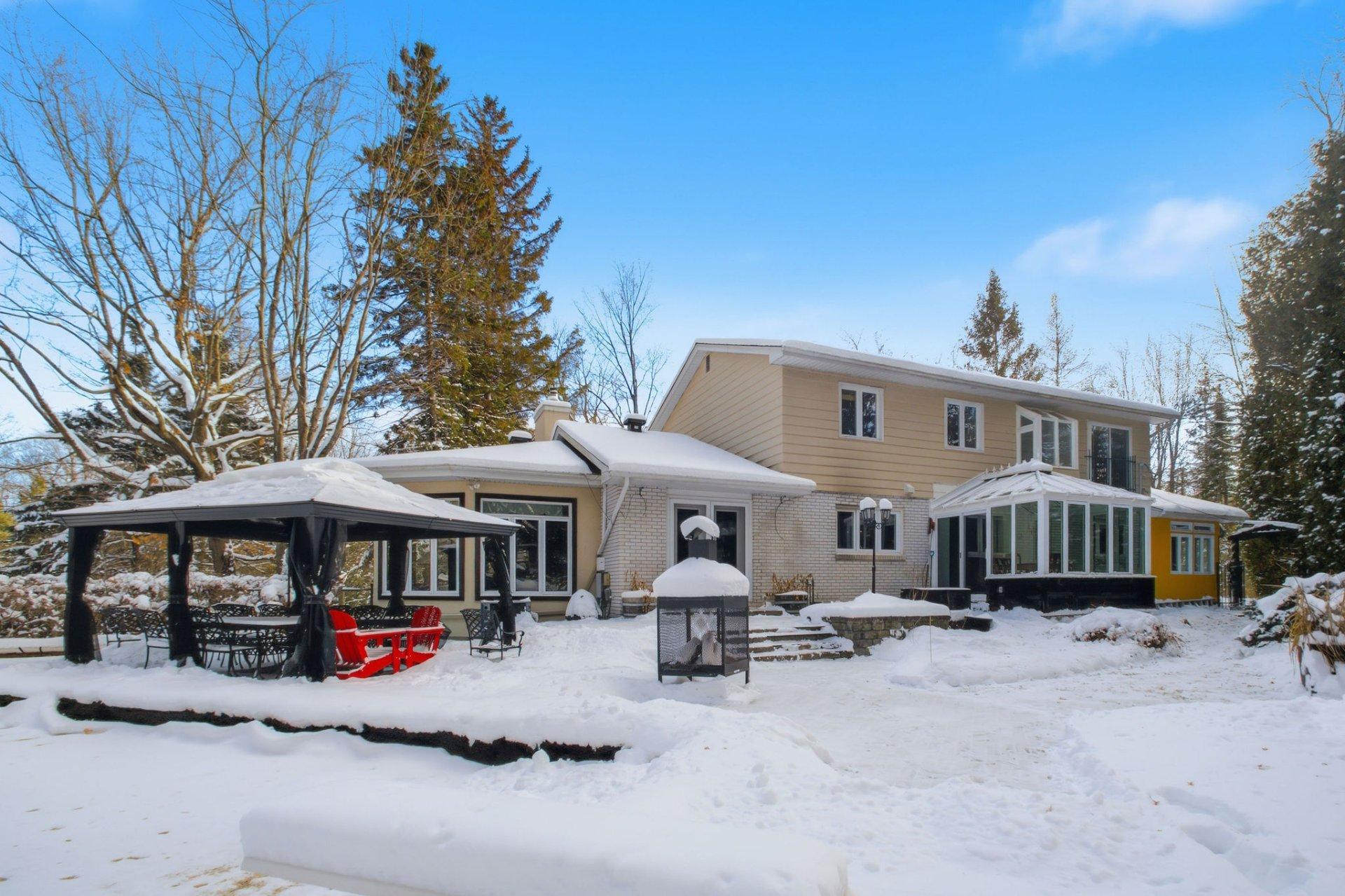 









16


Rue de Biscaye

,
Gatineau (Aylmer),




QC
J9J1C4

