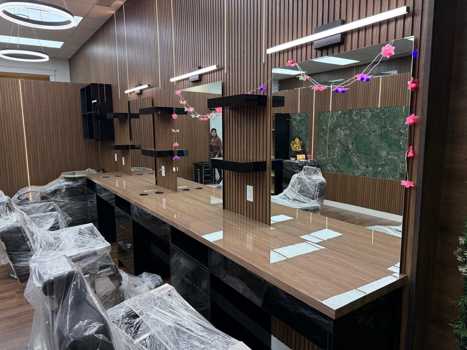 












107 7130 120 STREET

,
Surrey,




British Columbia
V3W3M8

