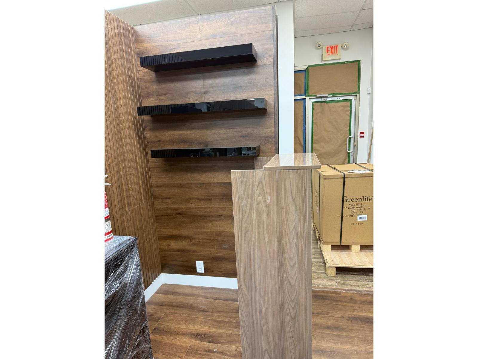 












107 7130 120 STREET

,
Surrey,




British Columbia
V3W3M8

