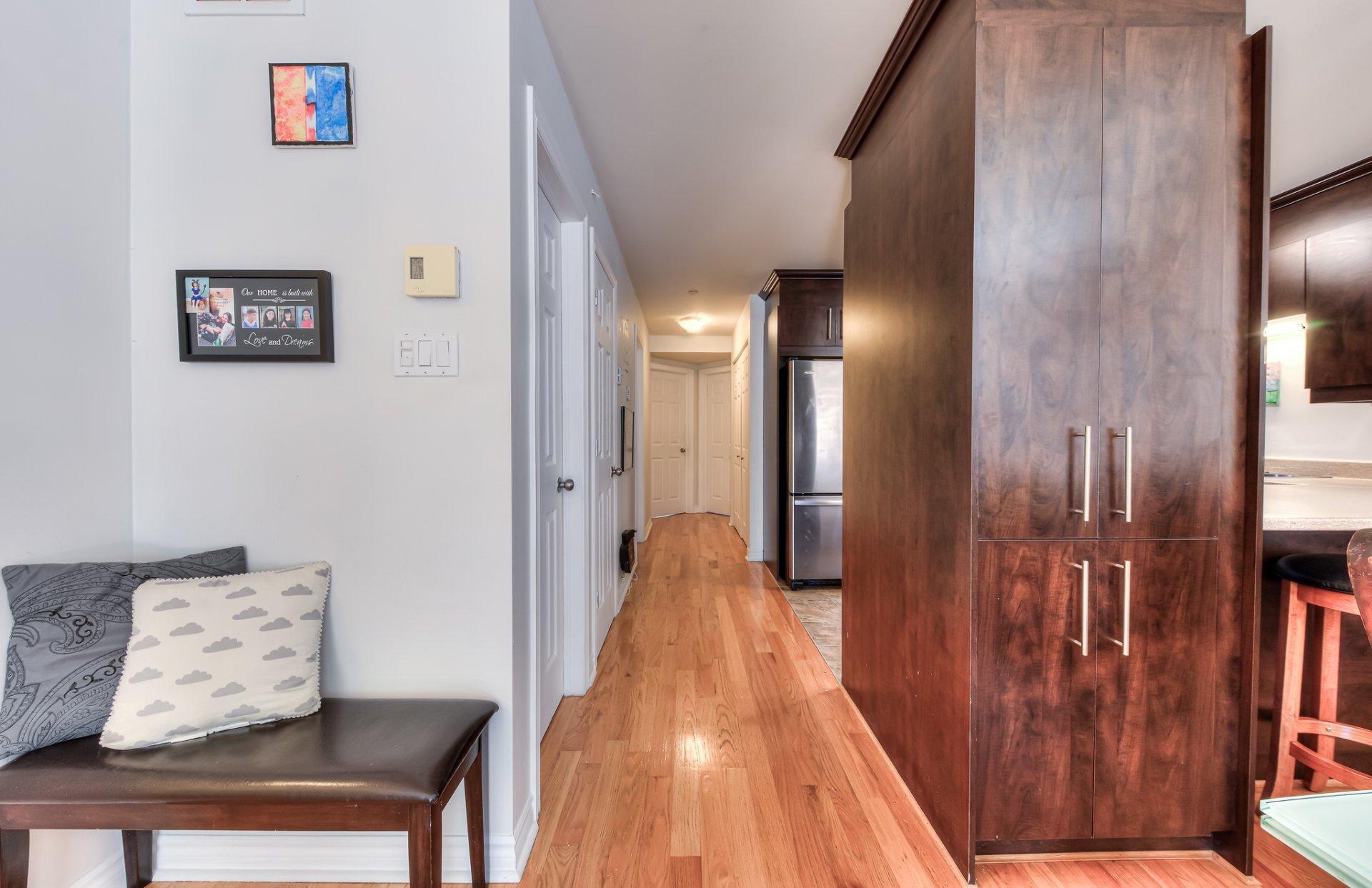 









17775


Boul. de Pierrefonds

, 103,
Montréal (Pierrefonds-Roxboro),




QC
H9J3L1

