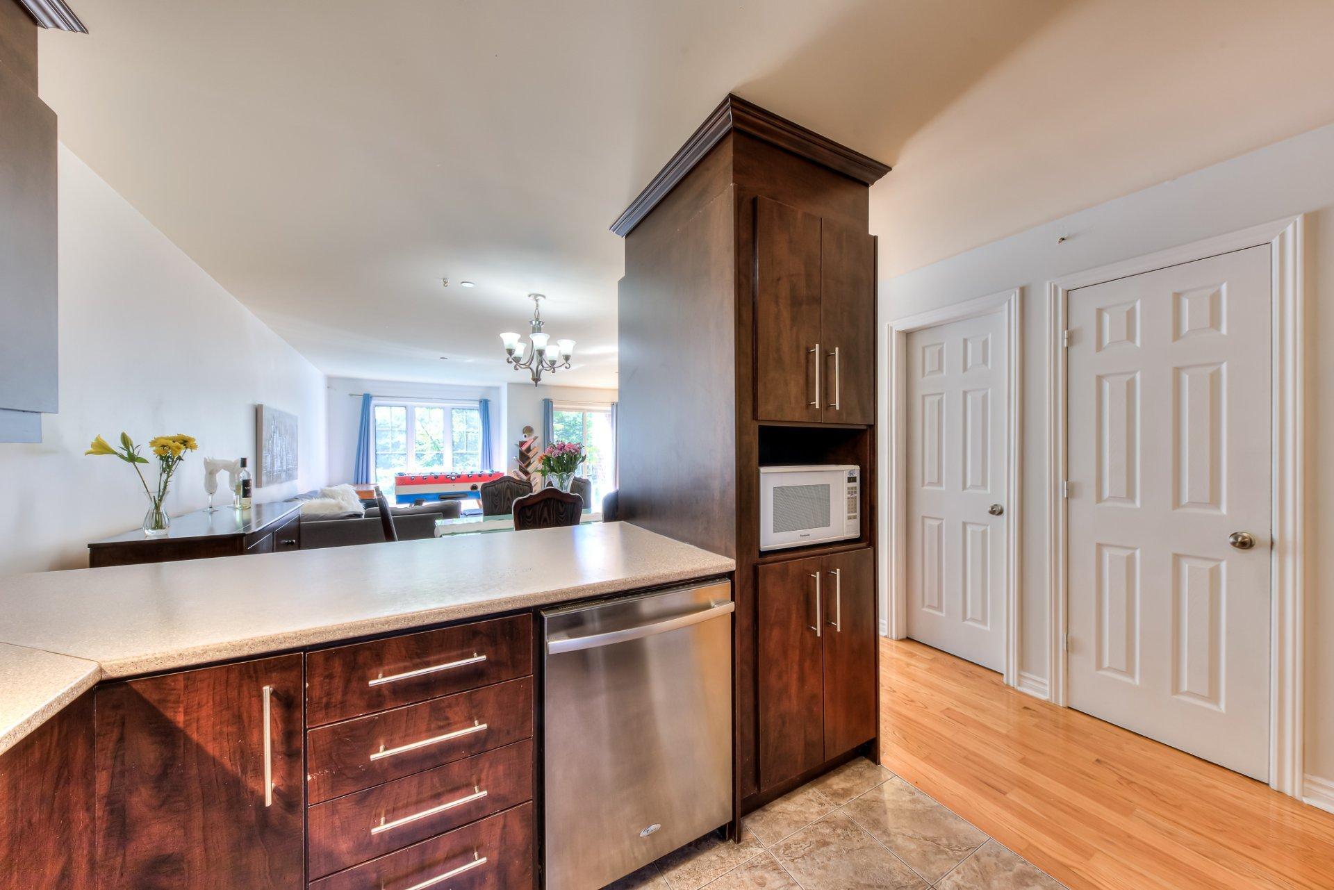 









17775


Boul. de Pierrefonds

, 103,
Montréal (Pierrefonds-Roxboro),




QC
H9J3L1

