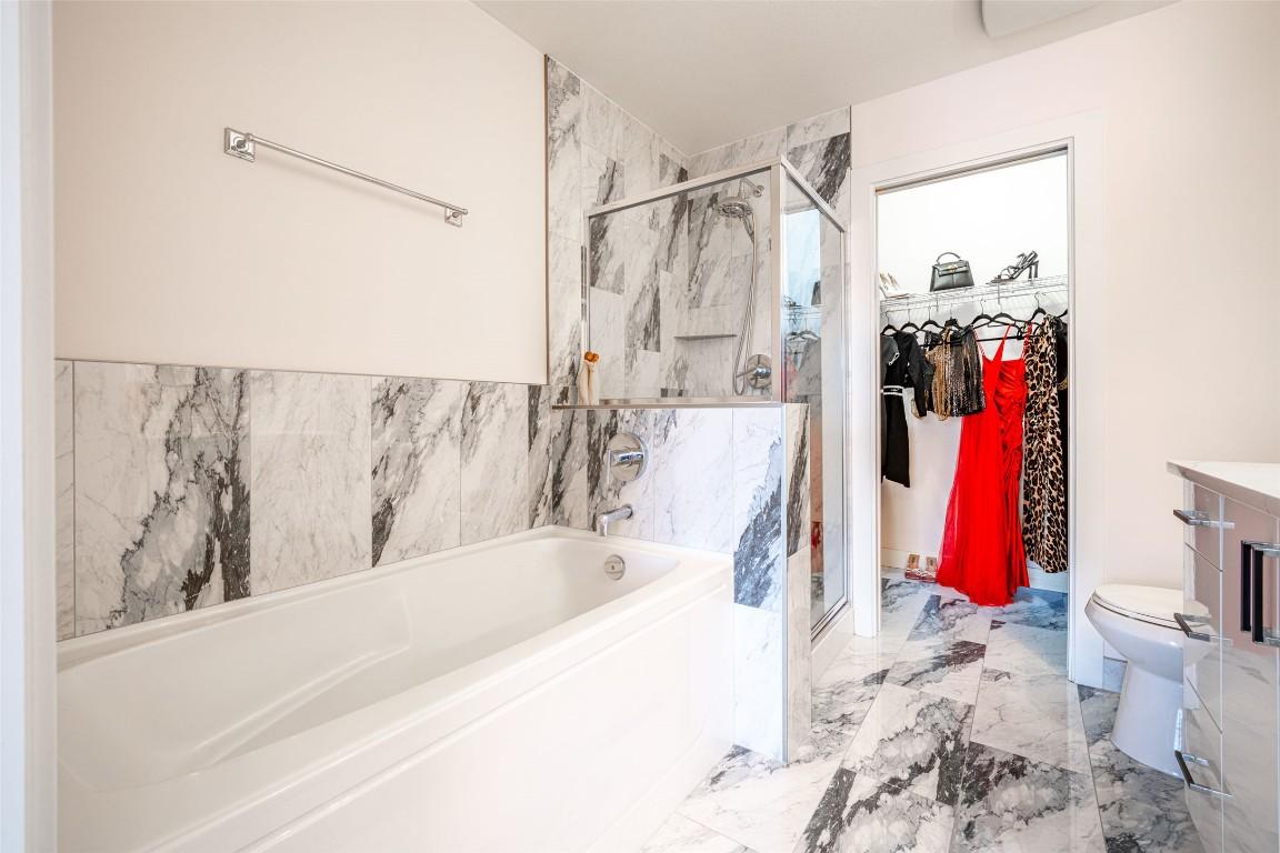 









3205


Skyview

Lane, 405



BC
V4T 1S4

