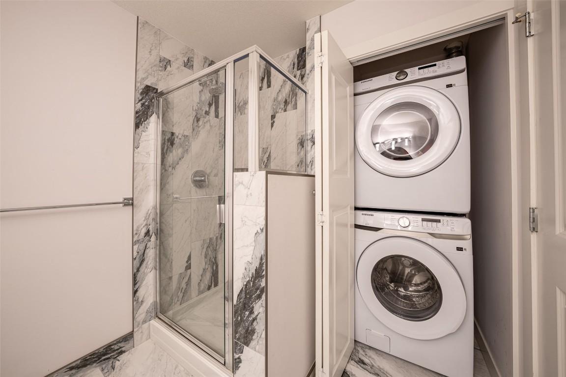 









3205


Skyview

Lane, 405



BC
V4T 1S4

