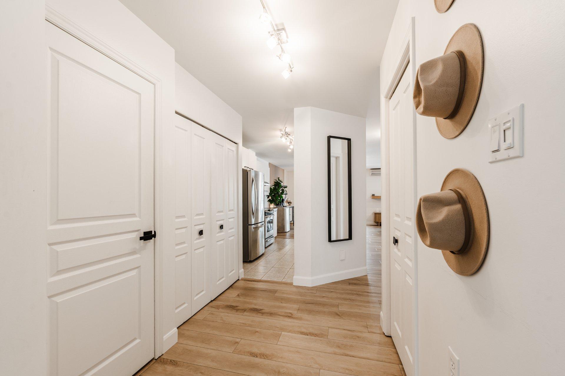 









116


Rue Rémi-Dansereau

,
Beloeil,




QC
J3G0C7

