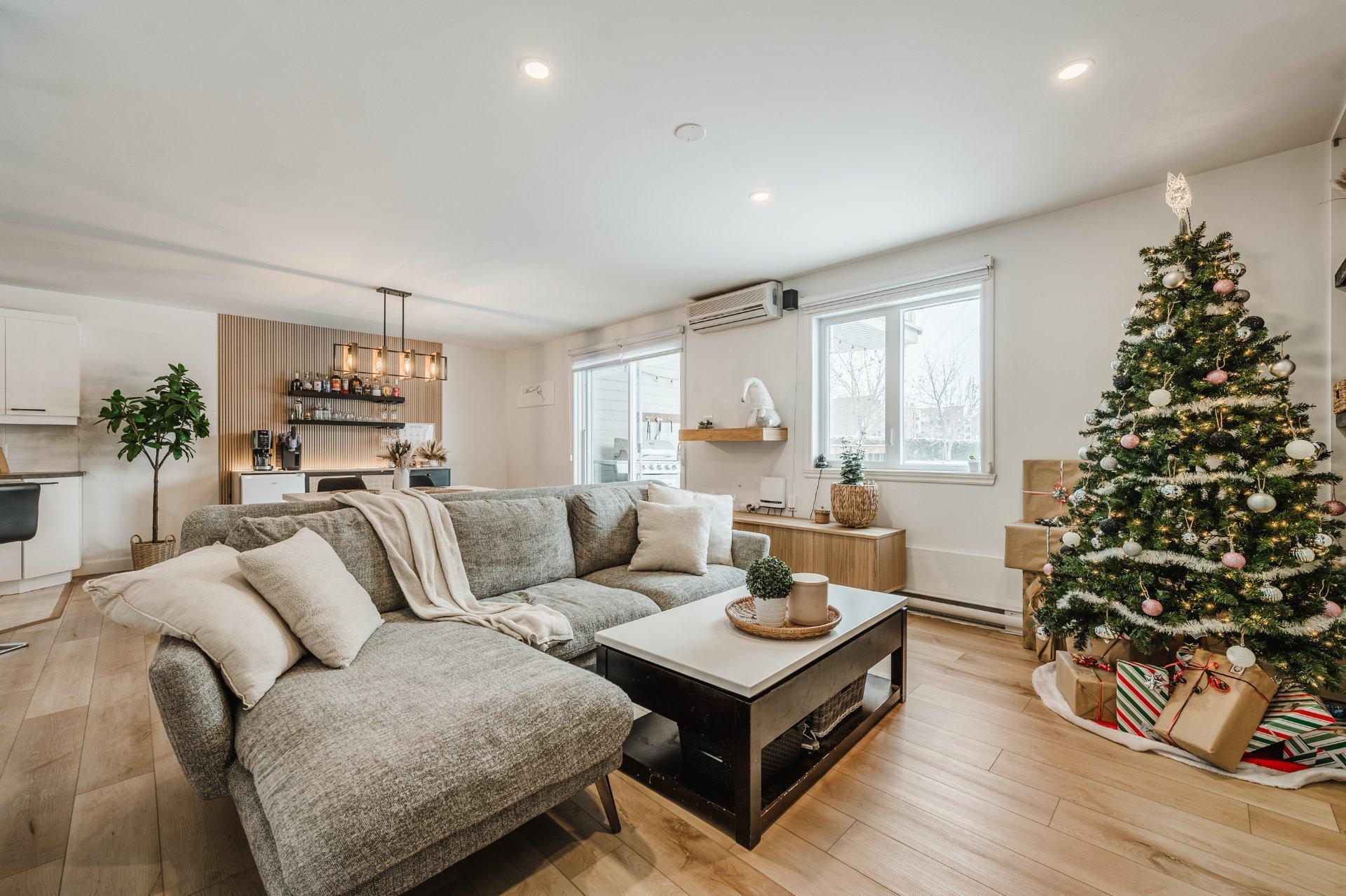 









116


Rue Rémi-Dansereau

,
Beloeil,




QC
J3G0C7

