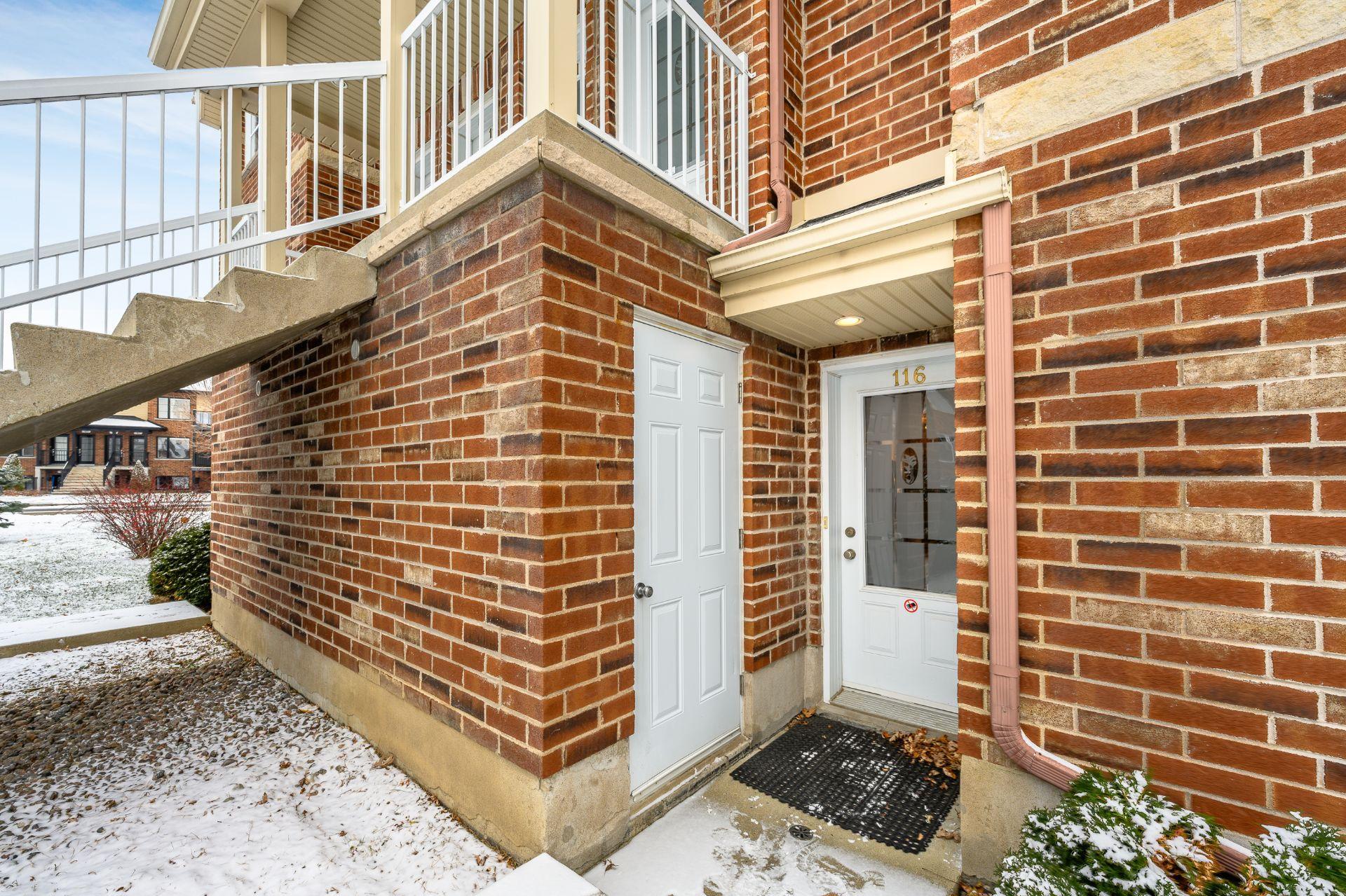 









116


Rue Rémi-Dansereau

,
Beloeil,




QC
J3G0C7

