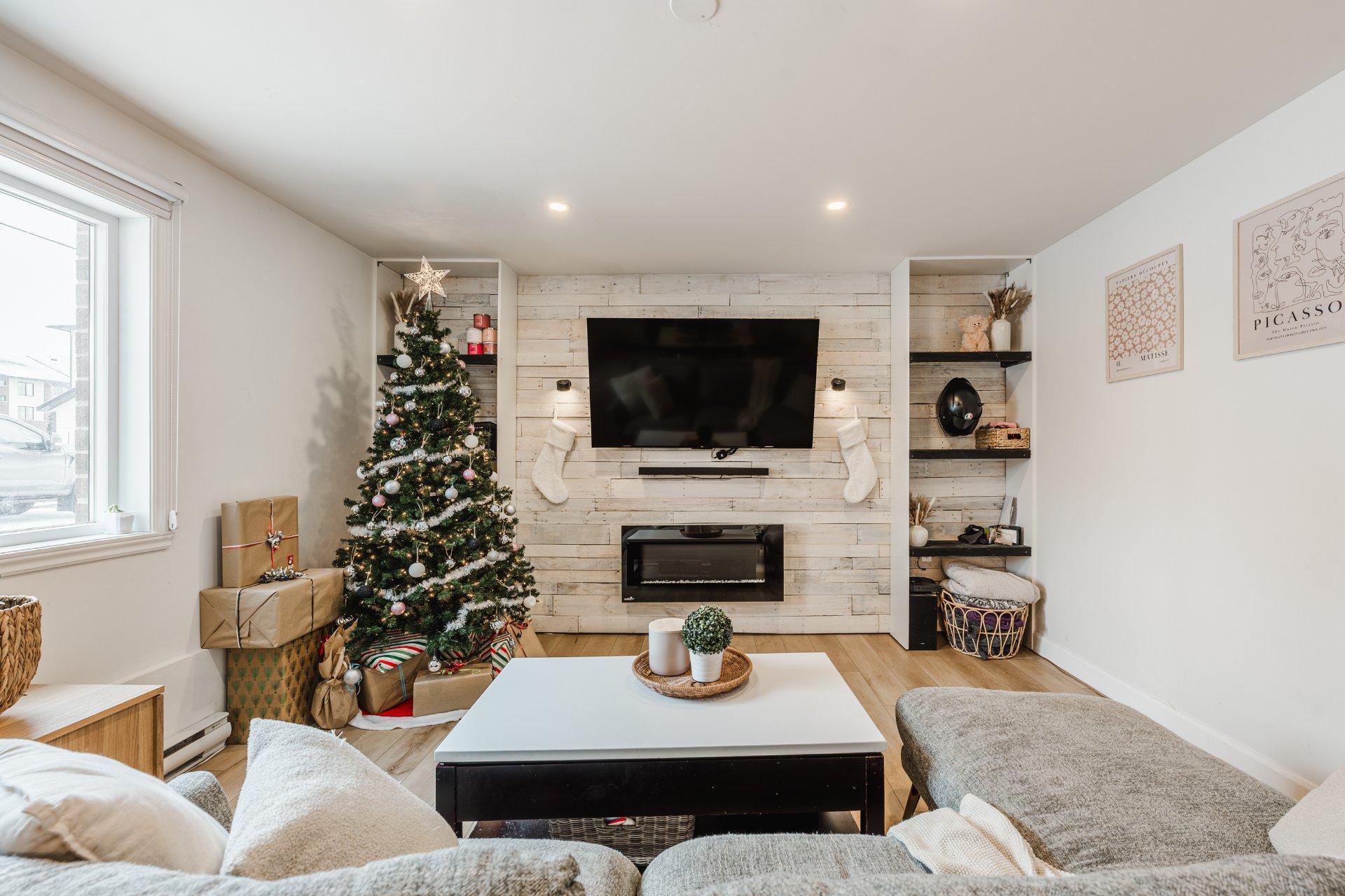 









116


Rue Rémi-Dansereau

,
Beloeil,




QC
J3G0C7

