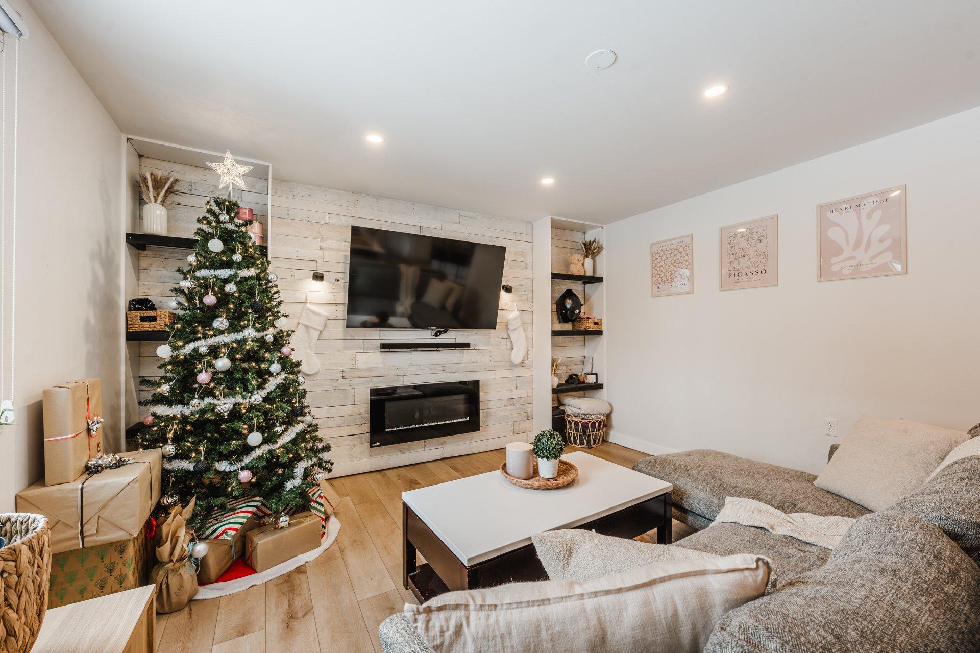 









116


Rue Rémi-Dansereau

,
Beloeil,




QC
J3G0C7

