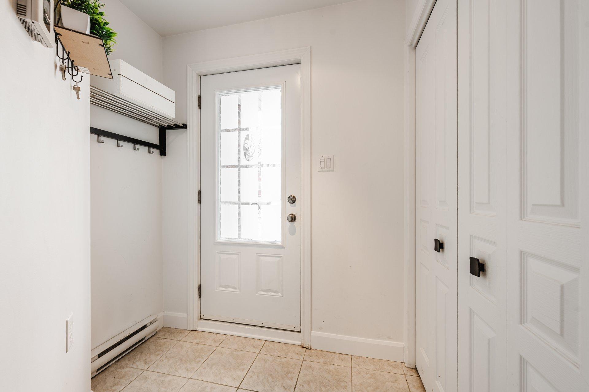 









116


Rue Rémi-Dansereau

,
Beloeil,




QC
J3G0C7

