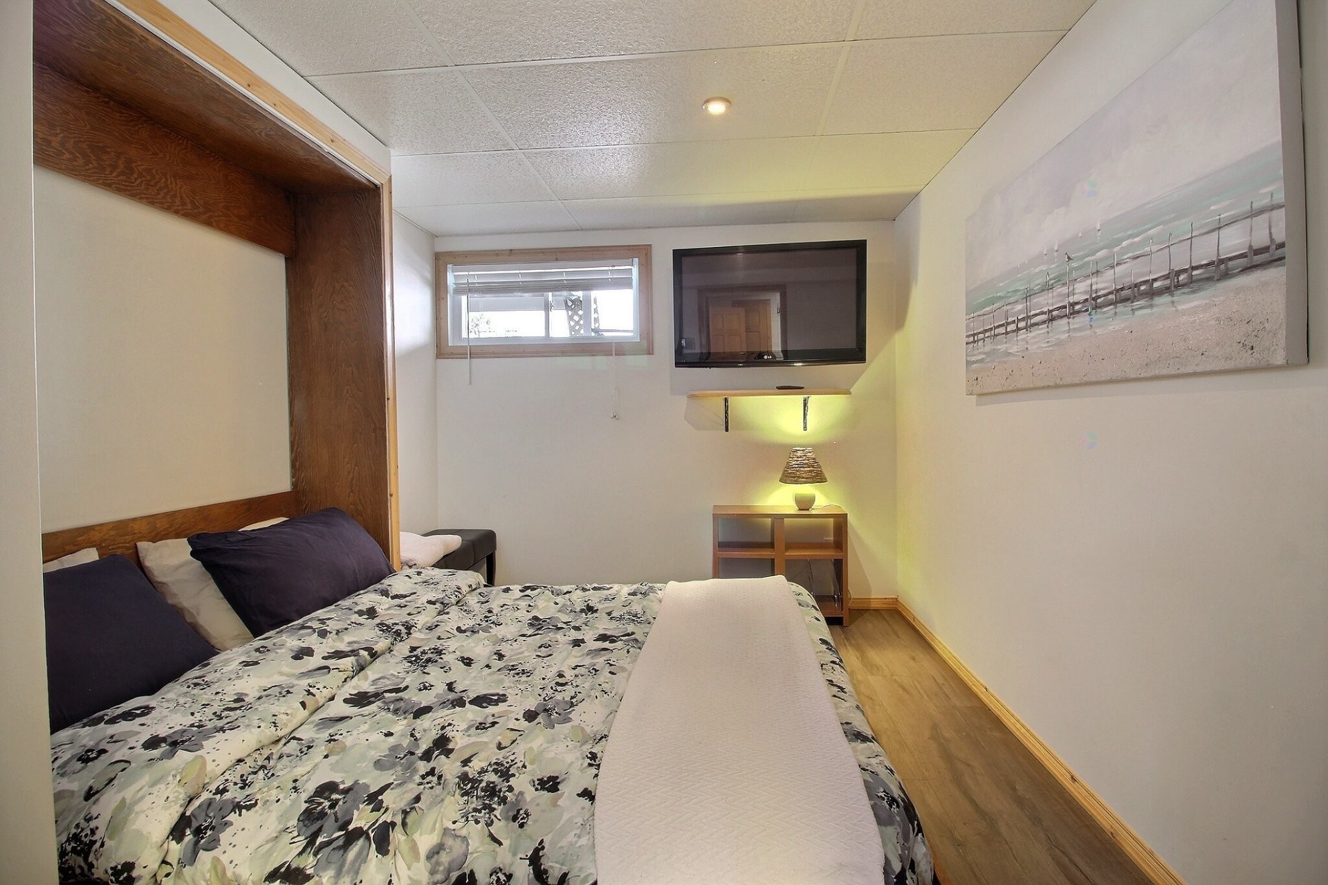 









30


Ch. du Domaine-du-Soleil-Levant

,
Stanstead - Canton,




QC
J1X0M9

