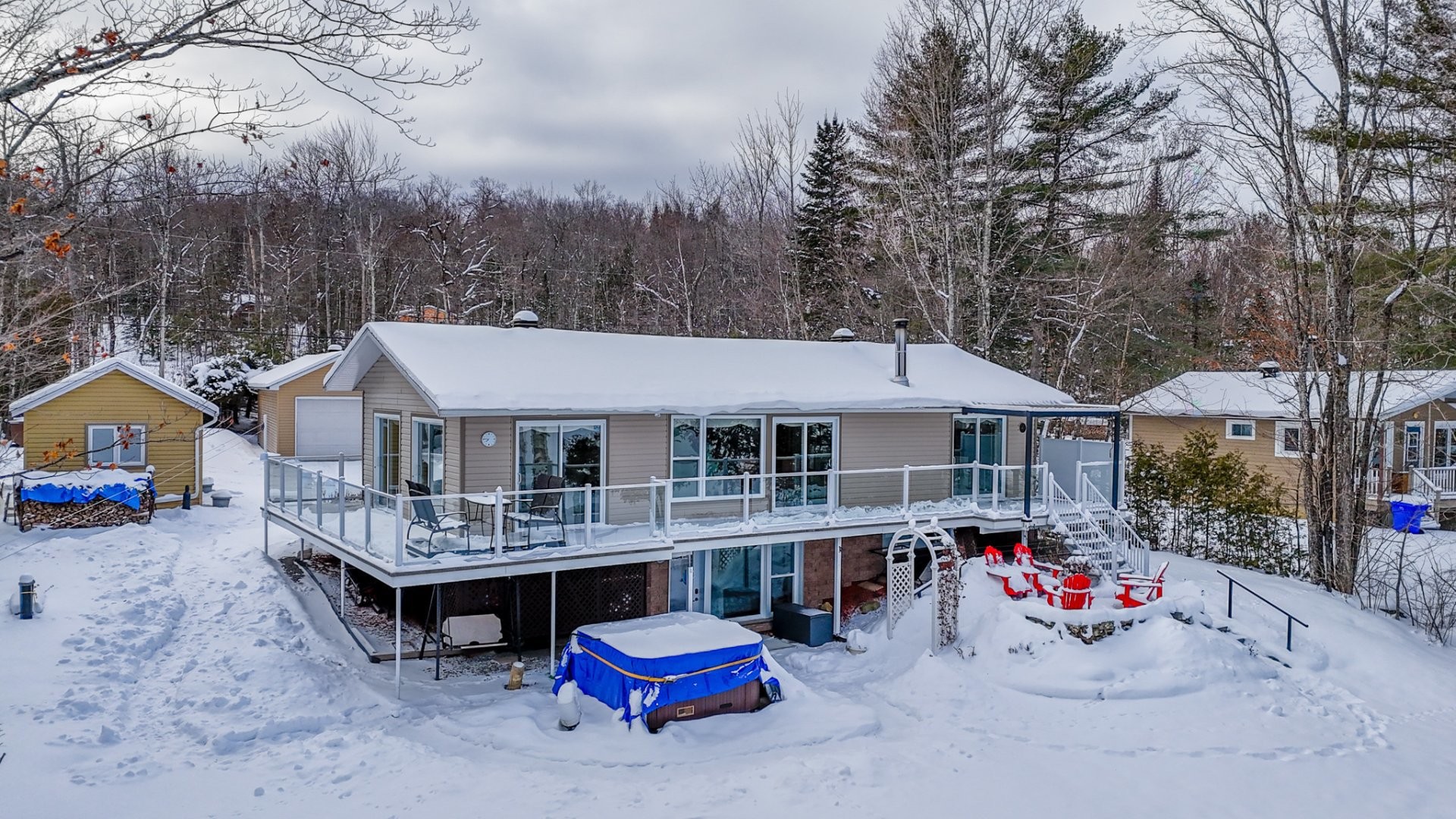 









30


Ch. du Domaine-du-Soleil-Levant

,
Stanstead - Canton,




QC
J1X0M9

