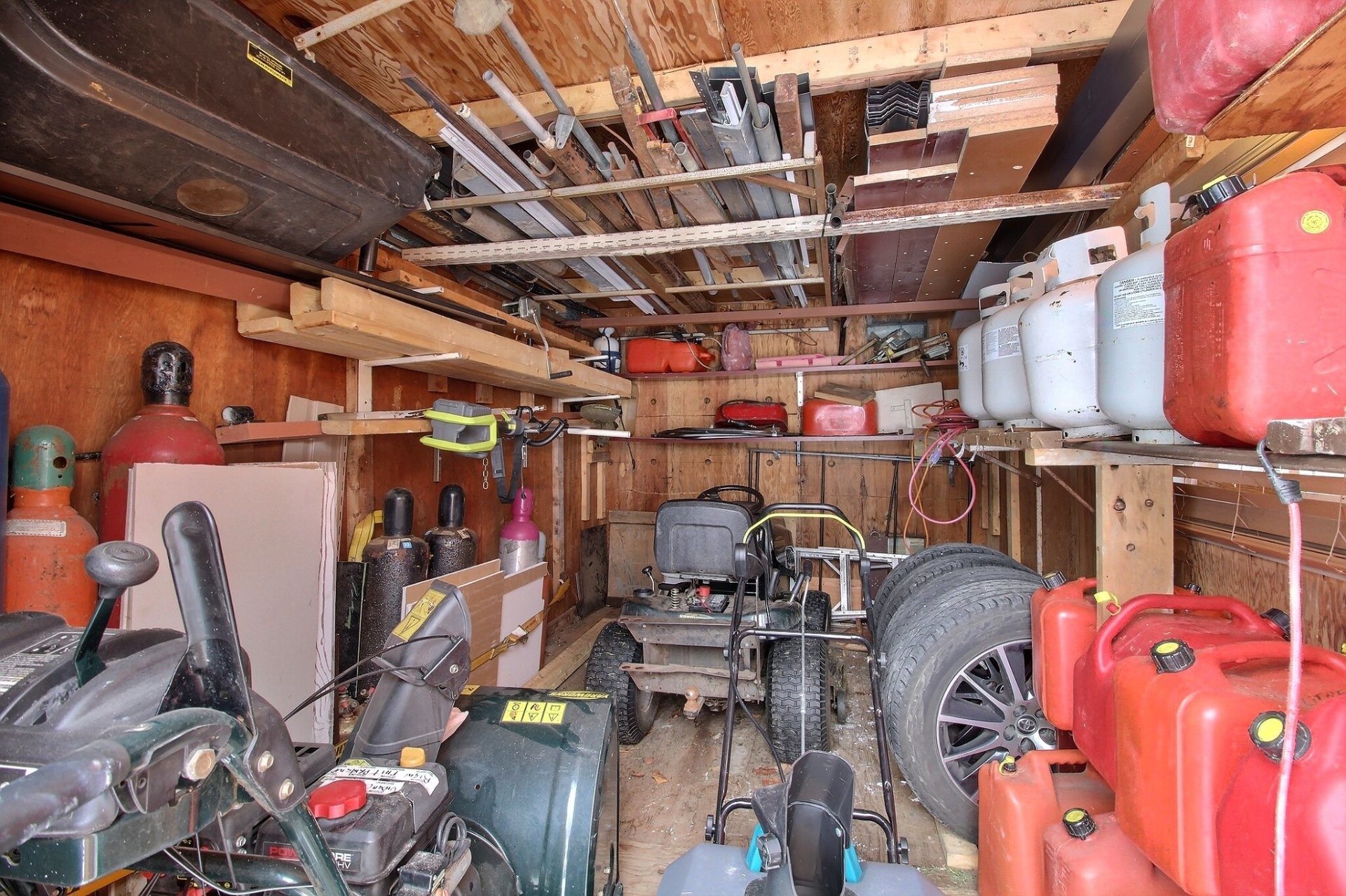 









30


Ch. du Domaine-du-Soleil-Levant

,
Stanstead - Canton,




QC
J1X0M9

