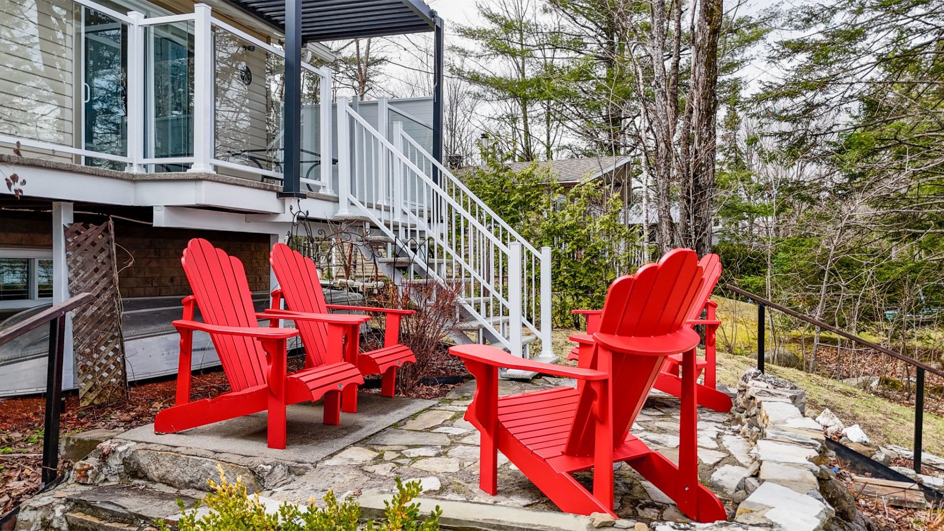 









30


Ch. du Domaine-du-Soleil-Levant

,
Stanstead - Canton,




QC
J1X0M9

