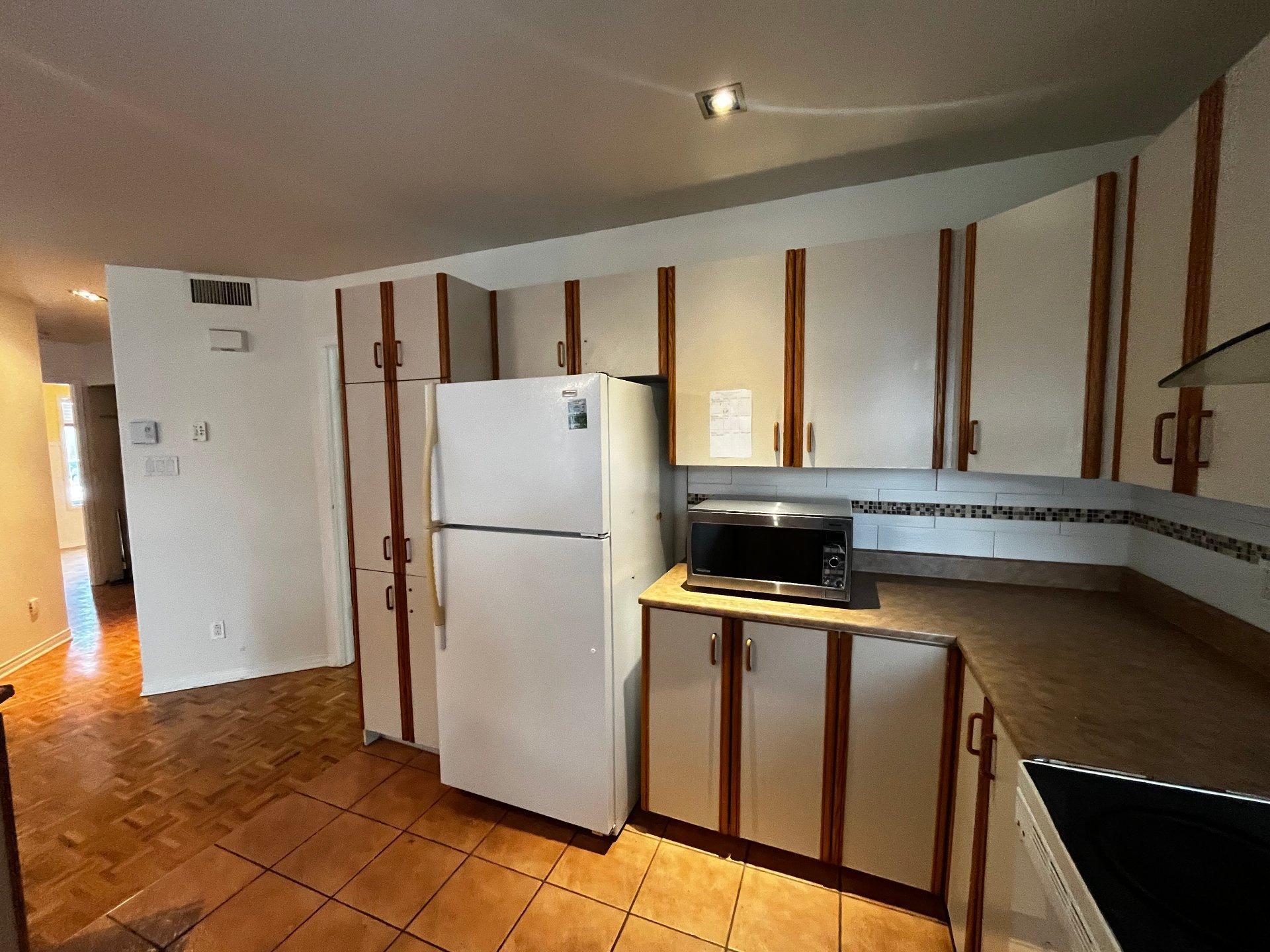 









2658


Av. de la Renaissance

,
Boisbriand,




QC
J7H1T9

