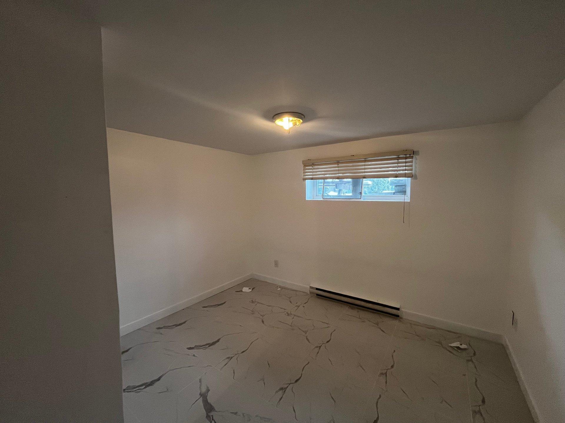 









2658


Av. de la Renaissance

,
Boisbriand,




QC
J7H1T9

