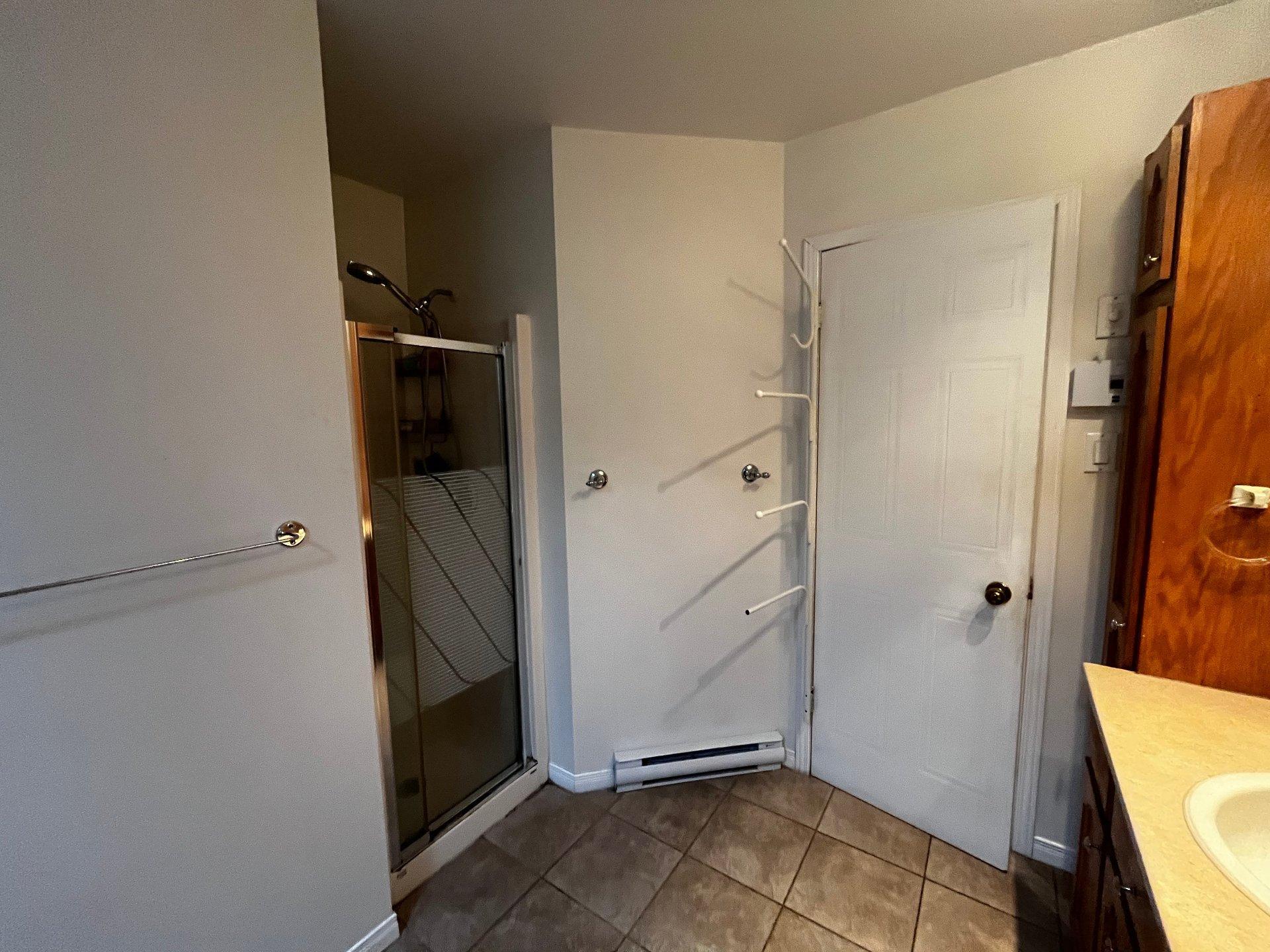 









2658


Av. de la Renaissance

,
Boisbriand,




QC
J7H1T9

