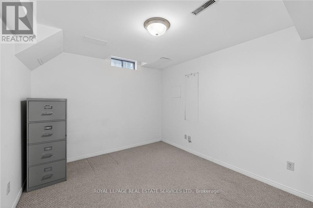 












120 - 3333 NEW STREET

,
Burlington,




Ontario
L7N1N1

