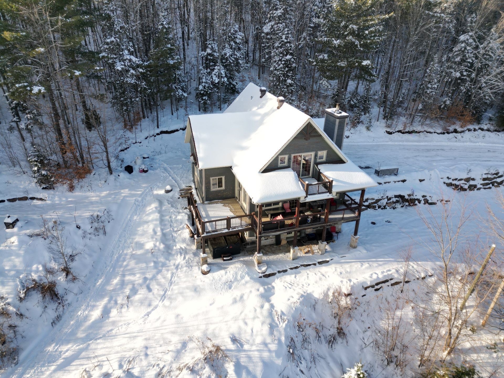 









305


Rue Laforest

,
Saint-Alphonse-Rodriguez,




QC
J0K1W0

