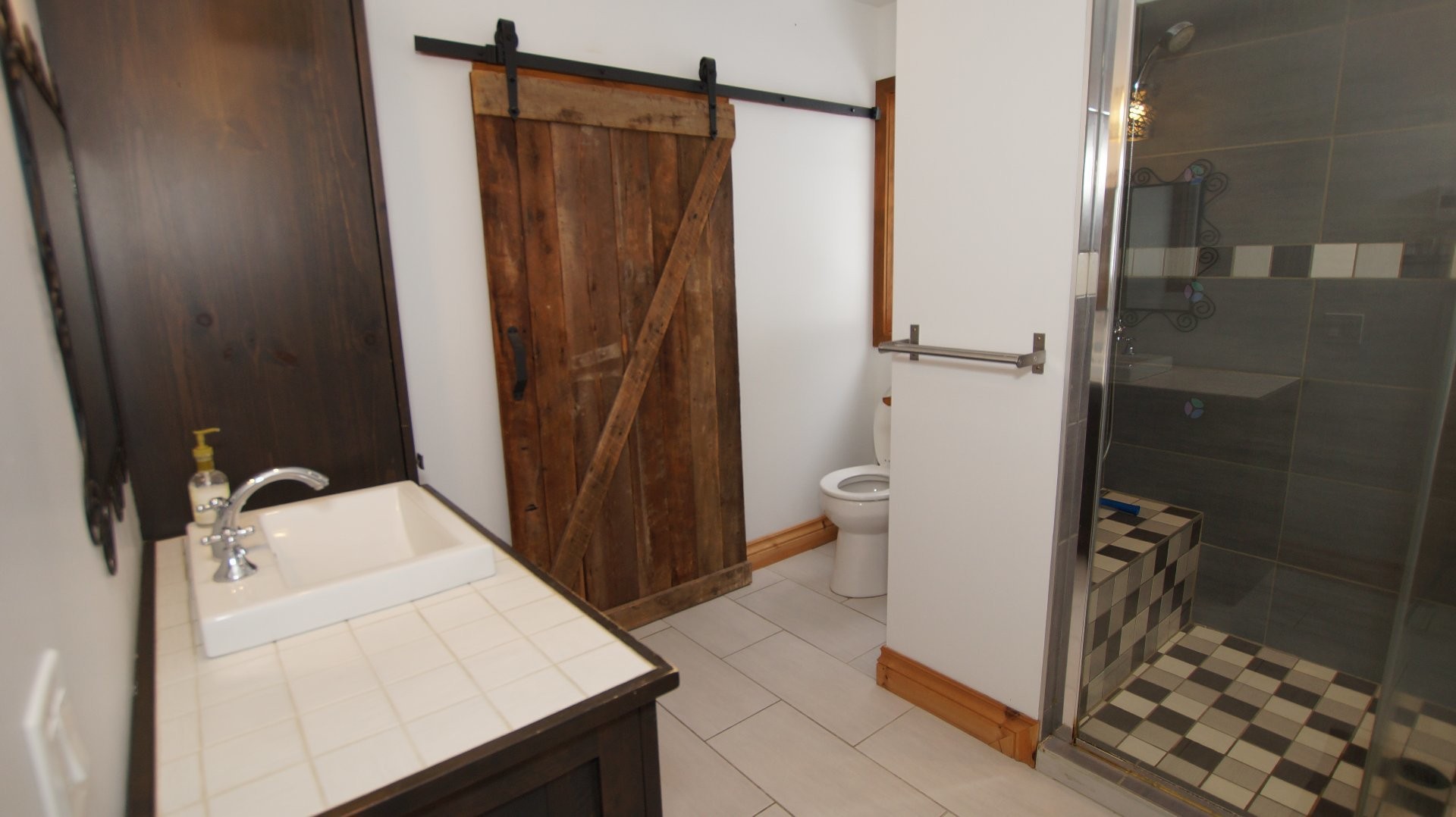 









305


Rue Laforest

,
Saint-Alphonse-Rodriguez,




QC
J0K1W0

